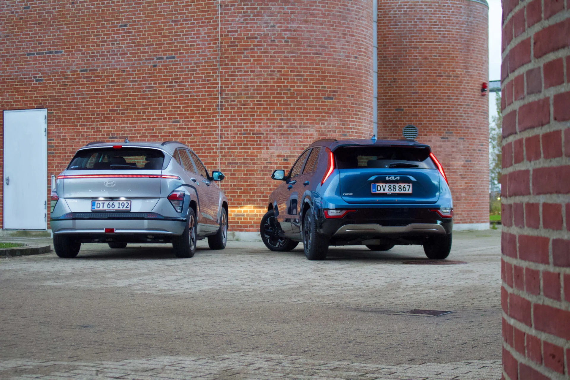 Hyundai Kona vs Kia Niro-01
