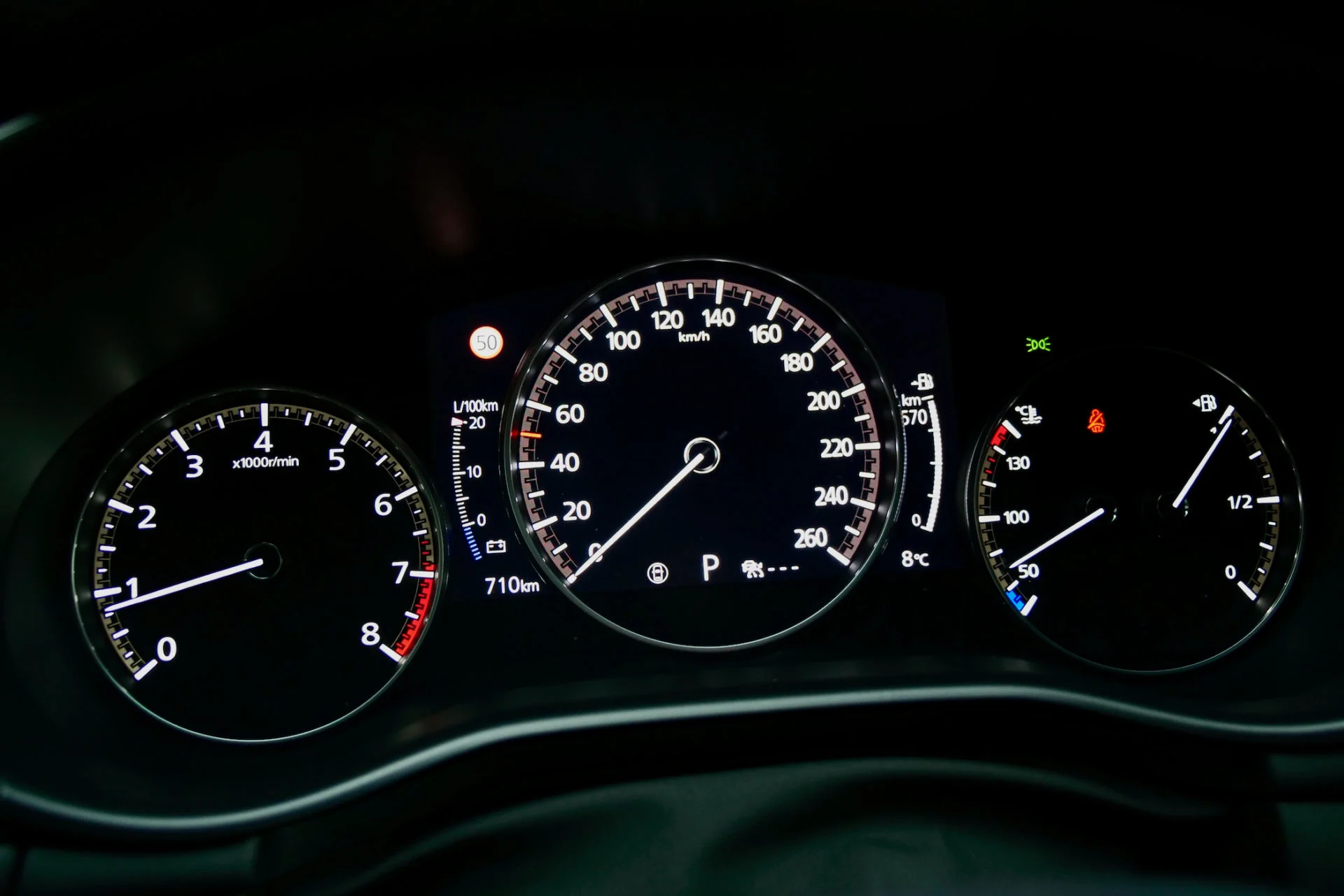 DUEL Honda Civic Hybrid vs Mazda 3 X 9422