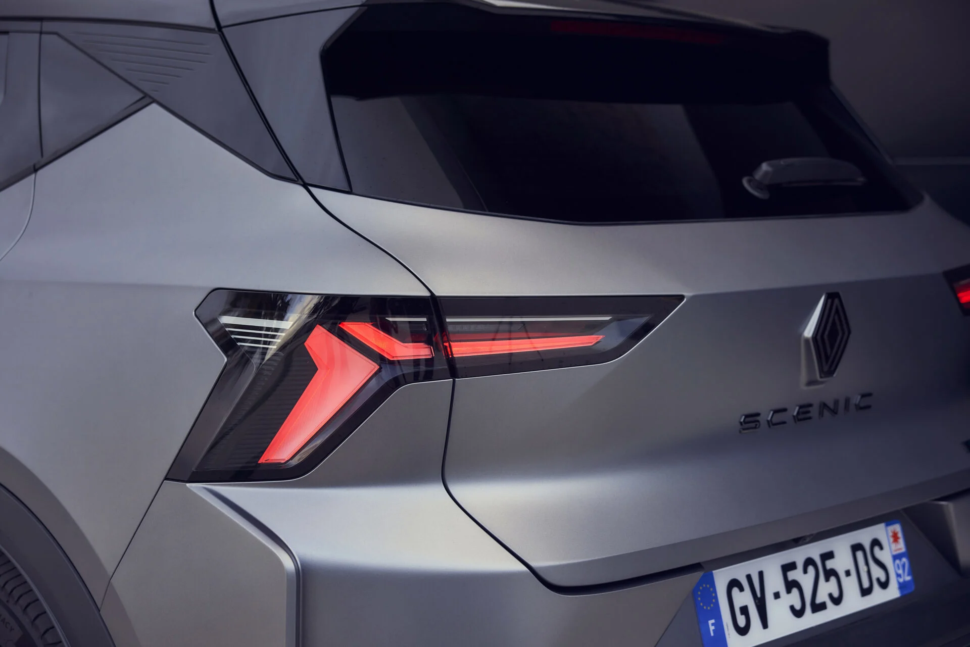 Renault Scenic E-Tech electric – Esprit Alpine Shale Grey (2)