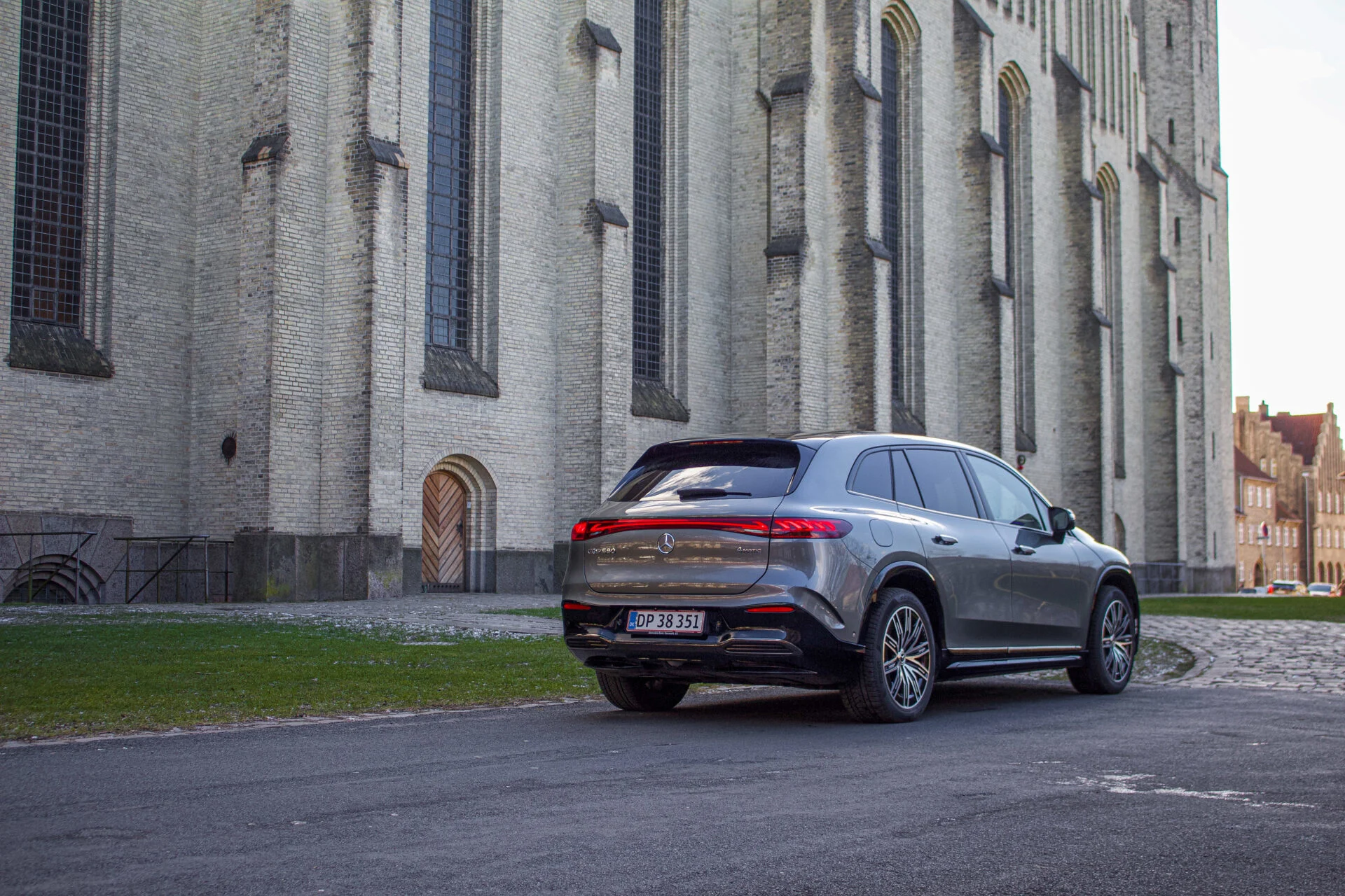 Mercedes-Benz EQS SUV-08