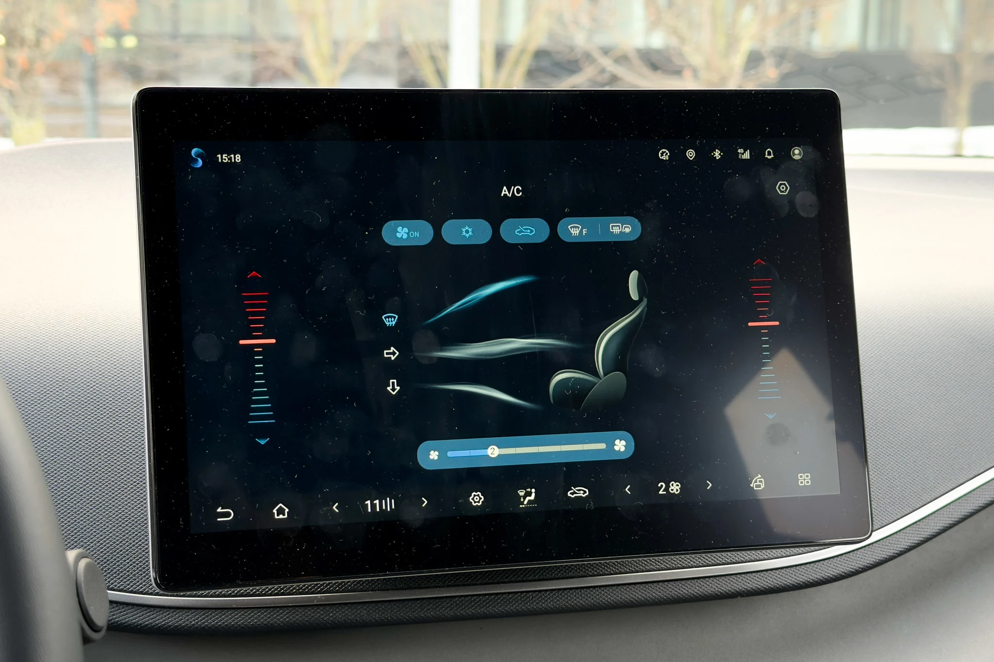 BYD Dolphin Surf - interiør-4