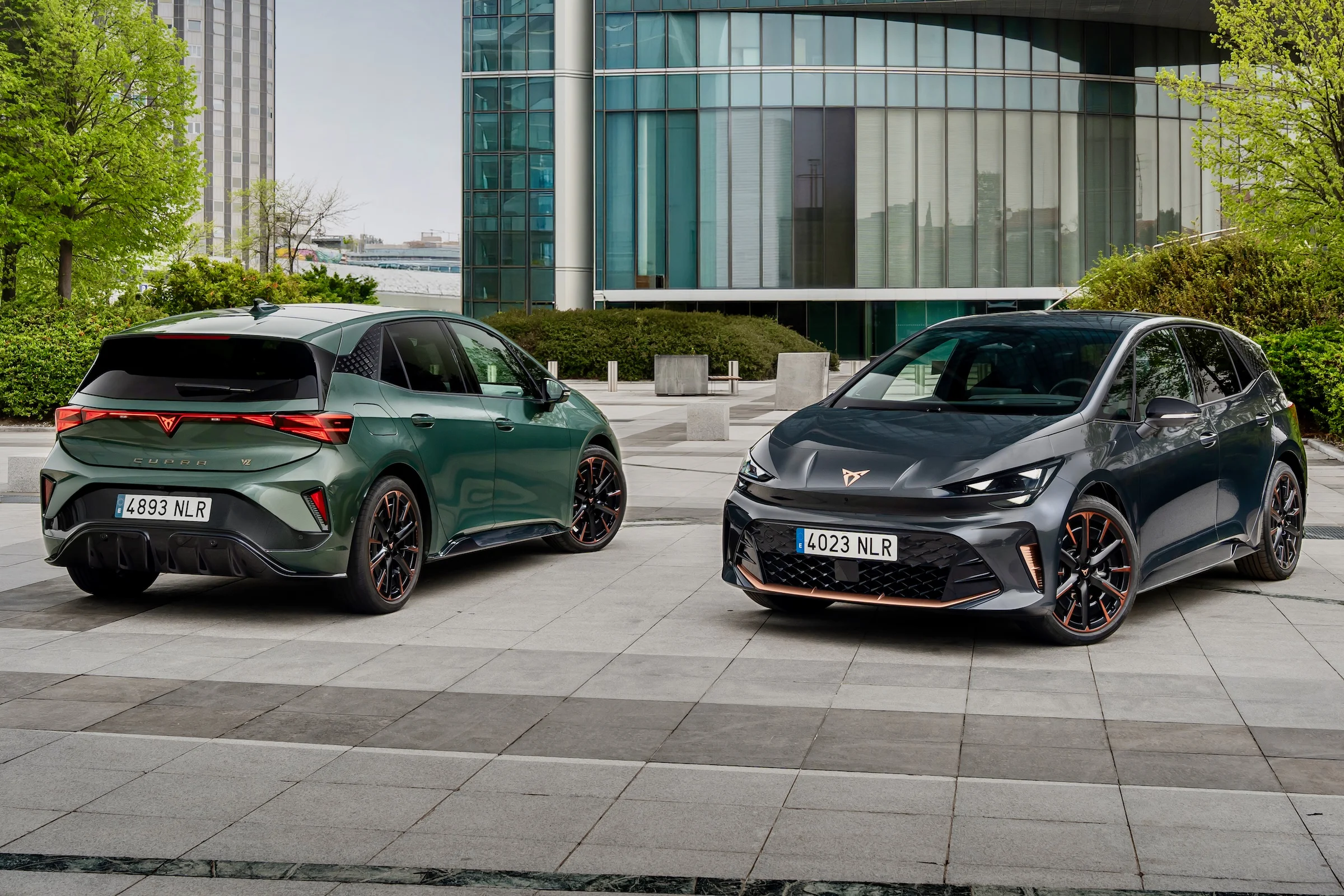 001 The-new-CUPRA-Born-hits-the-roads-with-pure-electric-performance HQ