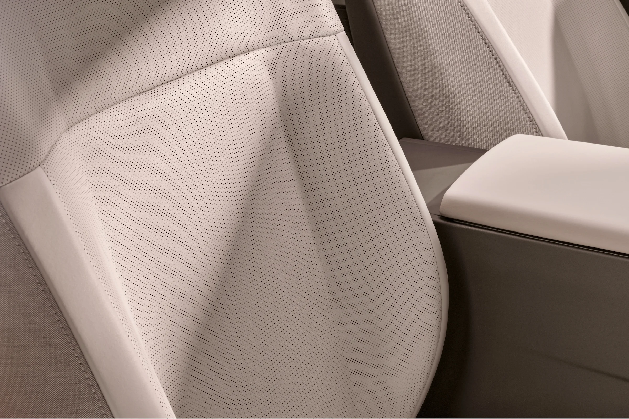 RR GT SEAT BASE 220726
