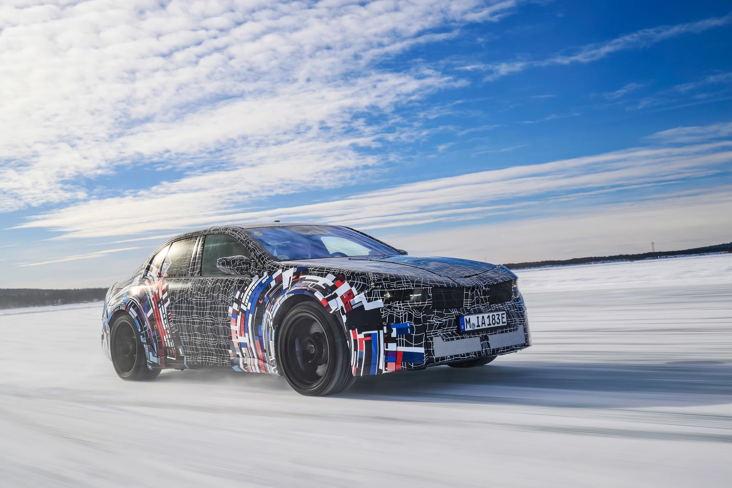 BMW M3 58 highRes bmw-m-electrified-01