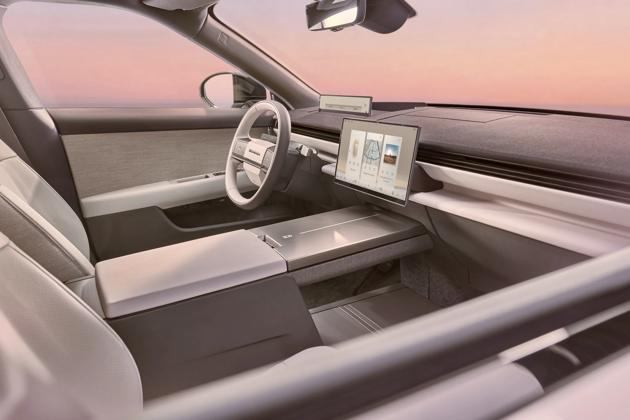 RR GT INTERIOR PASSENGER-WINDOW 220726