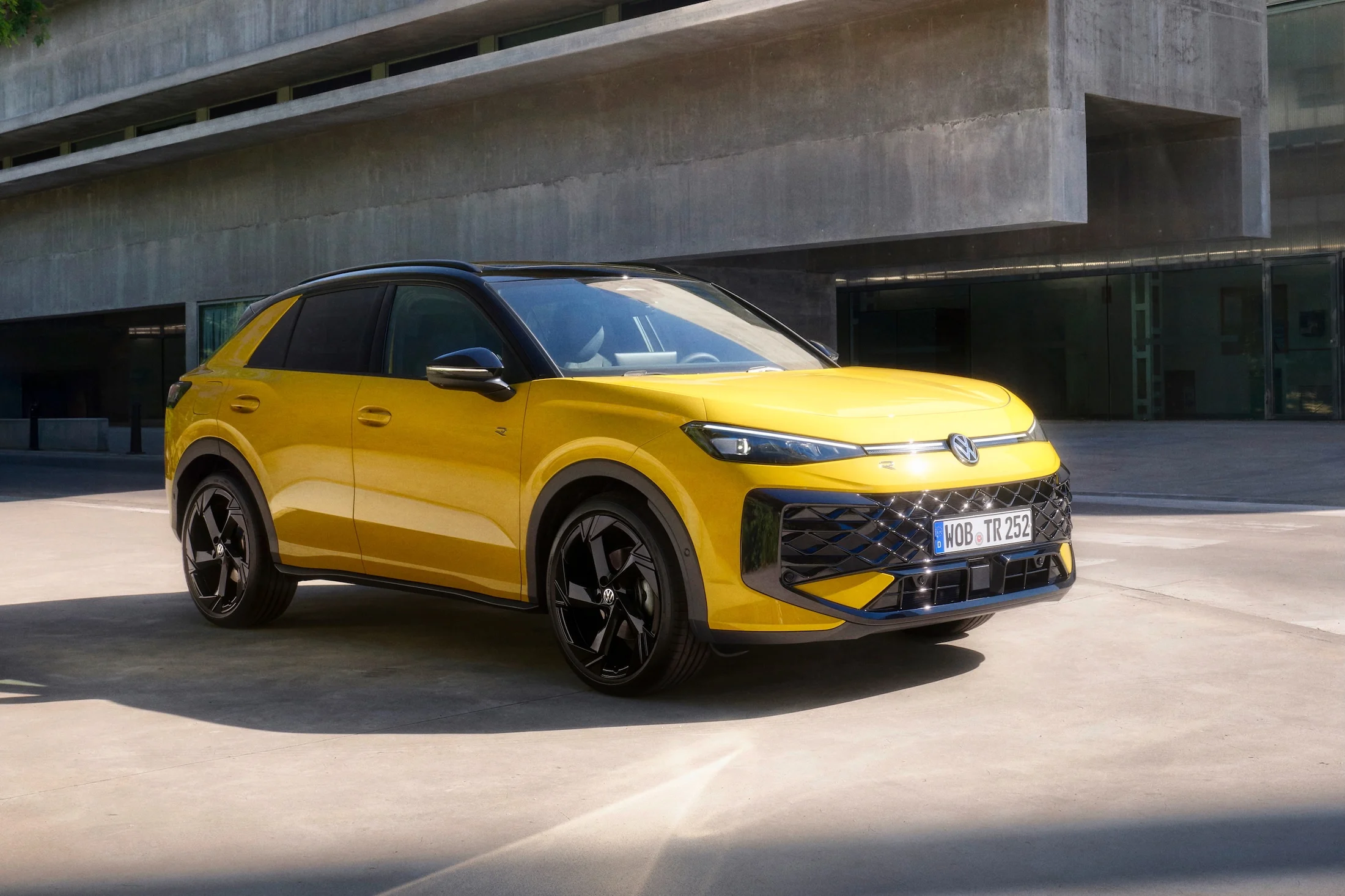 VW T-Roc 2025 1031 large