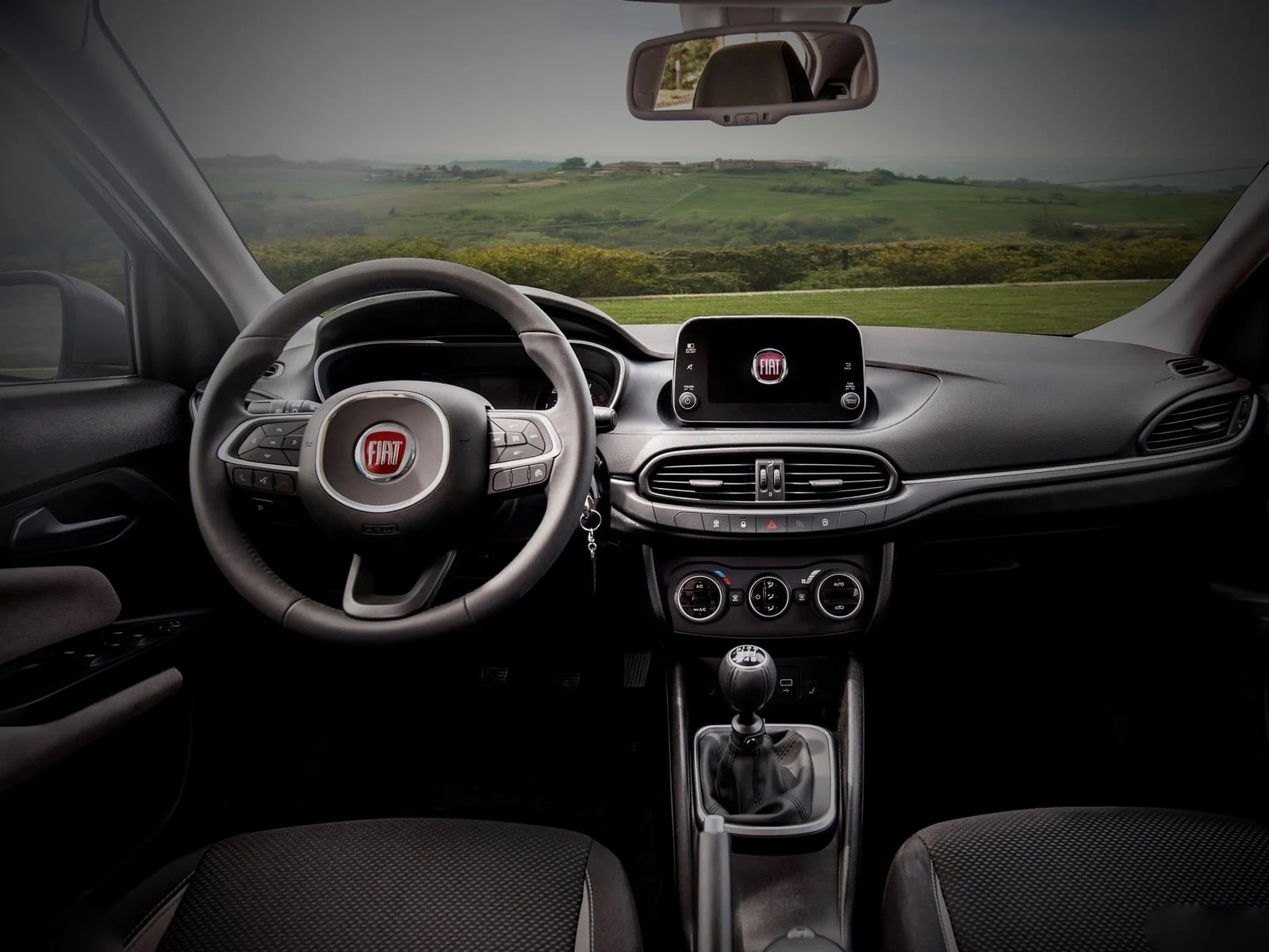 Fiat-Tipo_5-door-2017-1600-1e