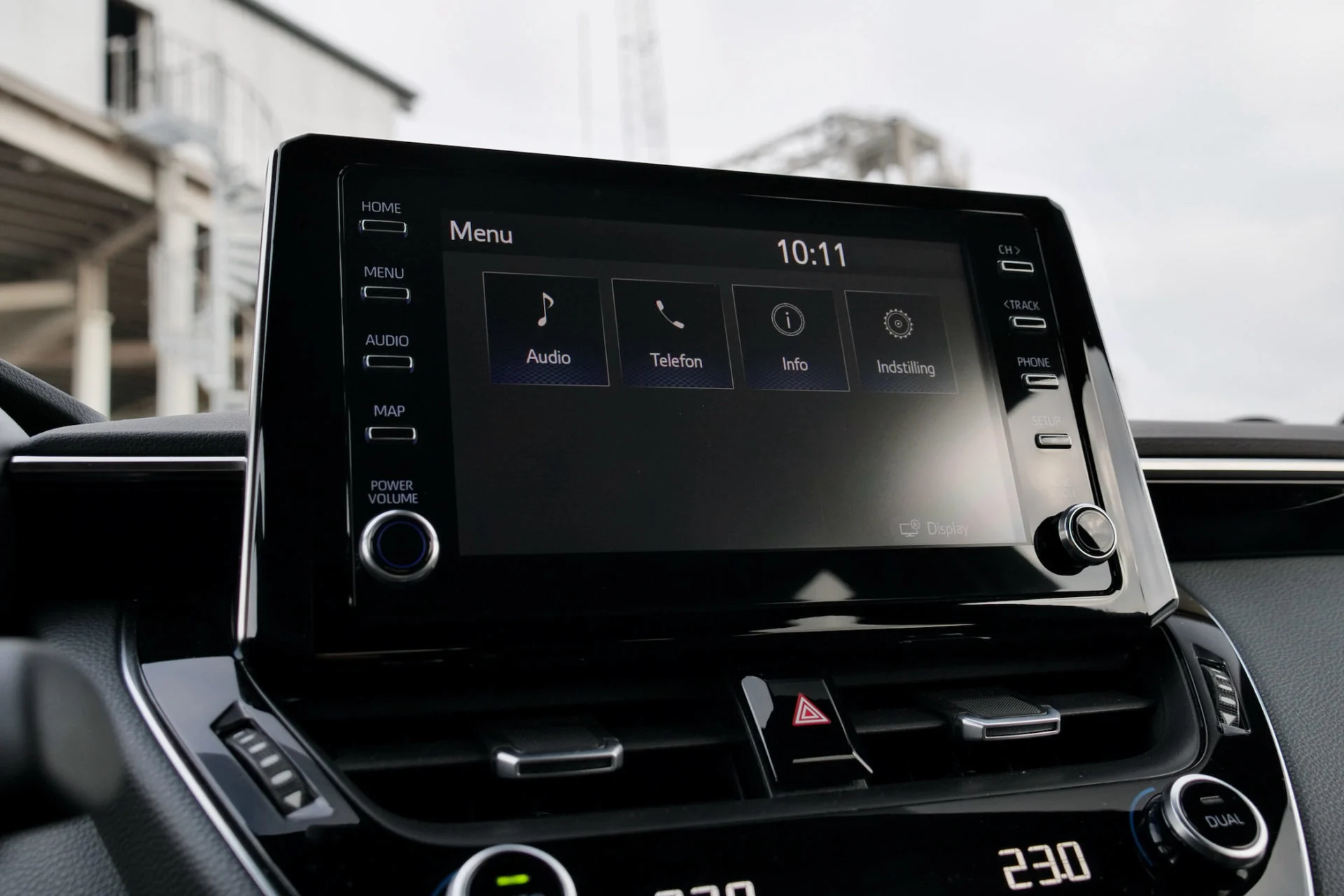 Bilbasen DUEL Kia Ceed SW PHEV vs Suzuki Swace Hybrid9929