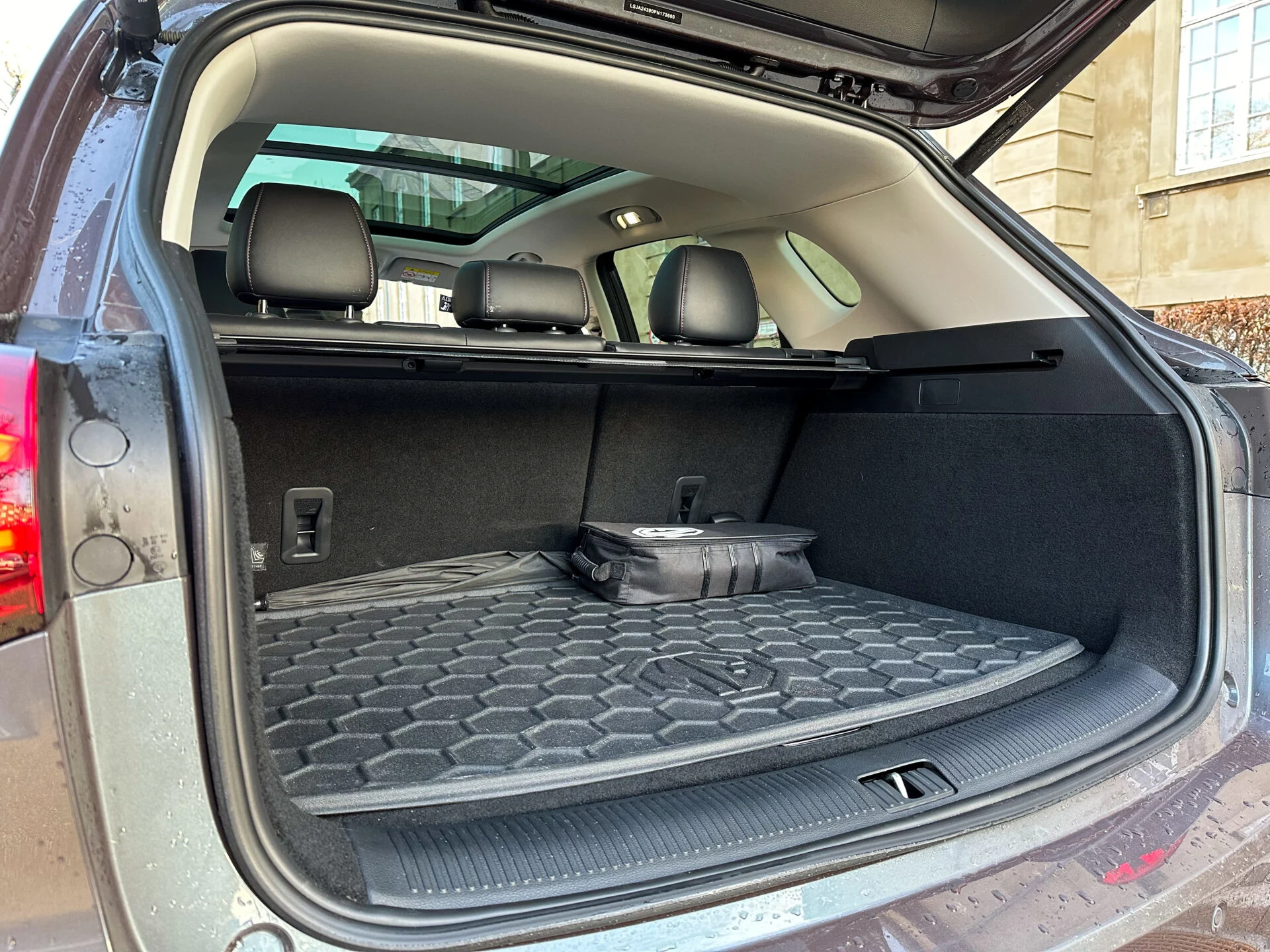 MG EHS Facelift-25