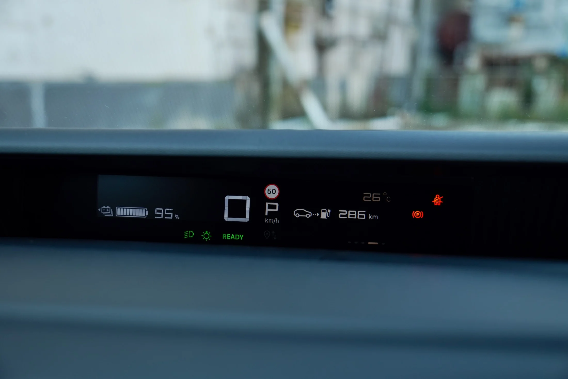 TEST Citroën Ë-C3 Aircross MBB 581