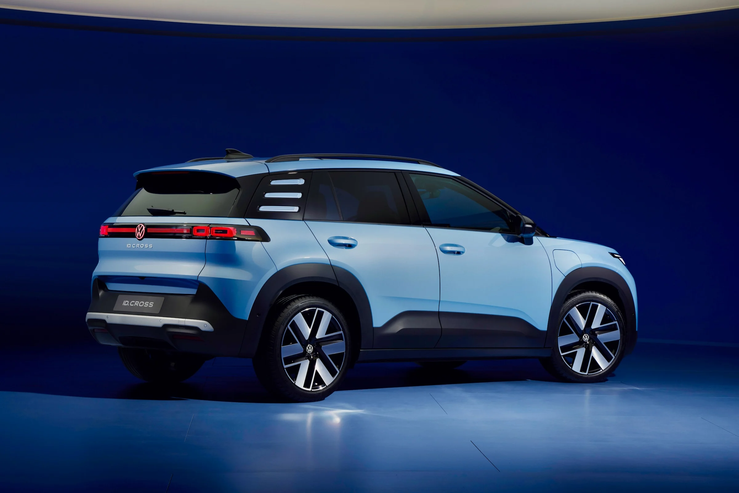 VW ID. Cross 15