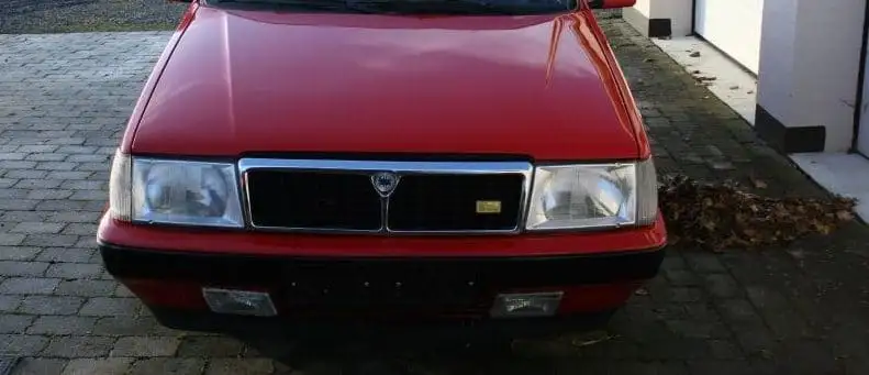 Lancia THema 832