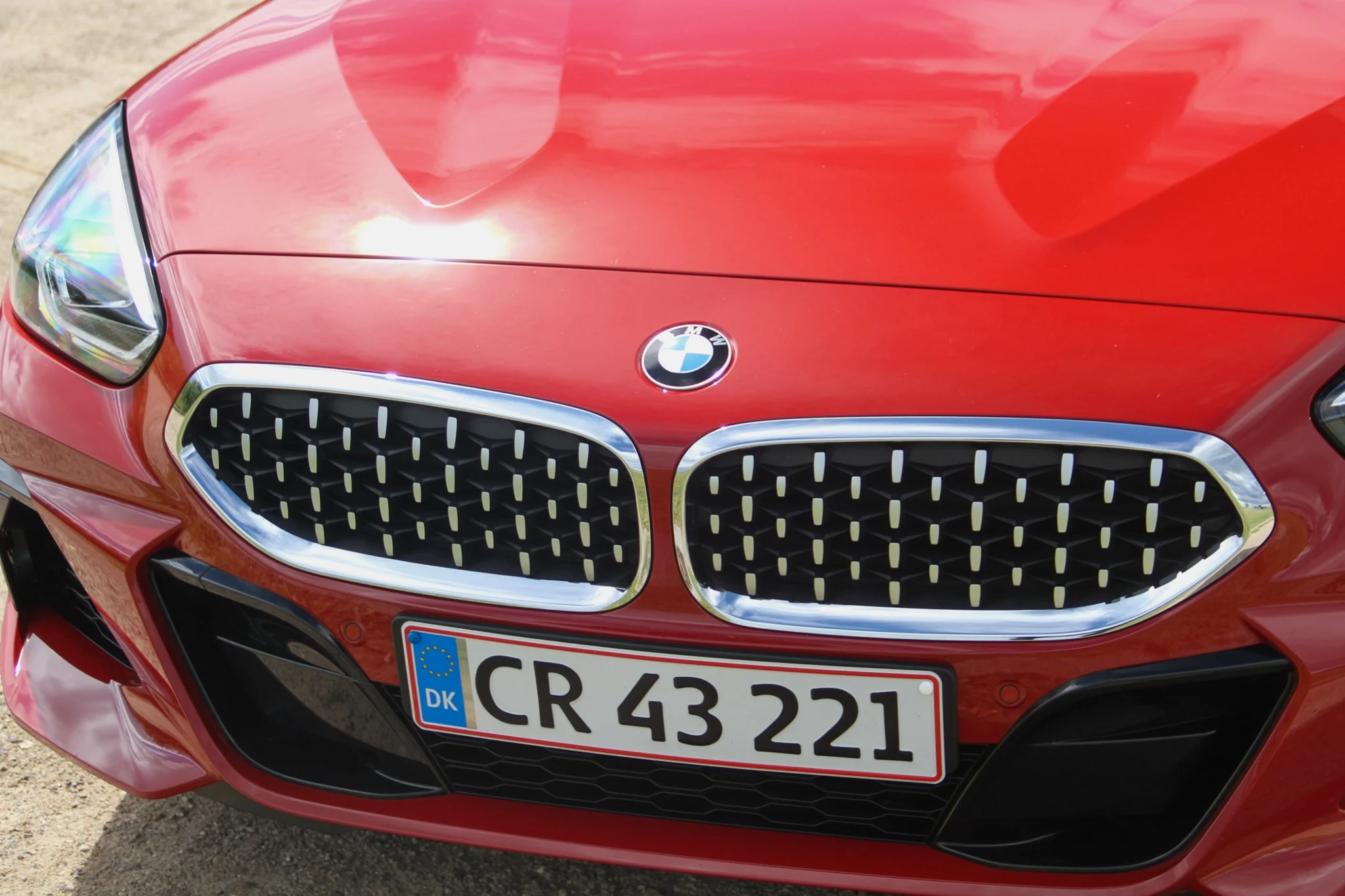 DUEL BMW vs Mazda461
