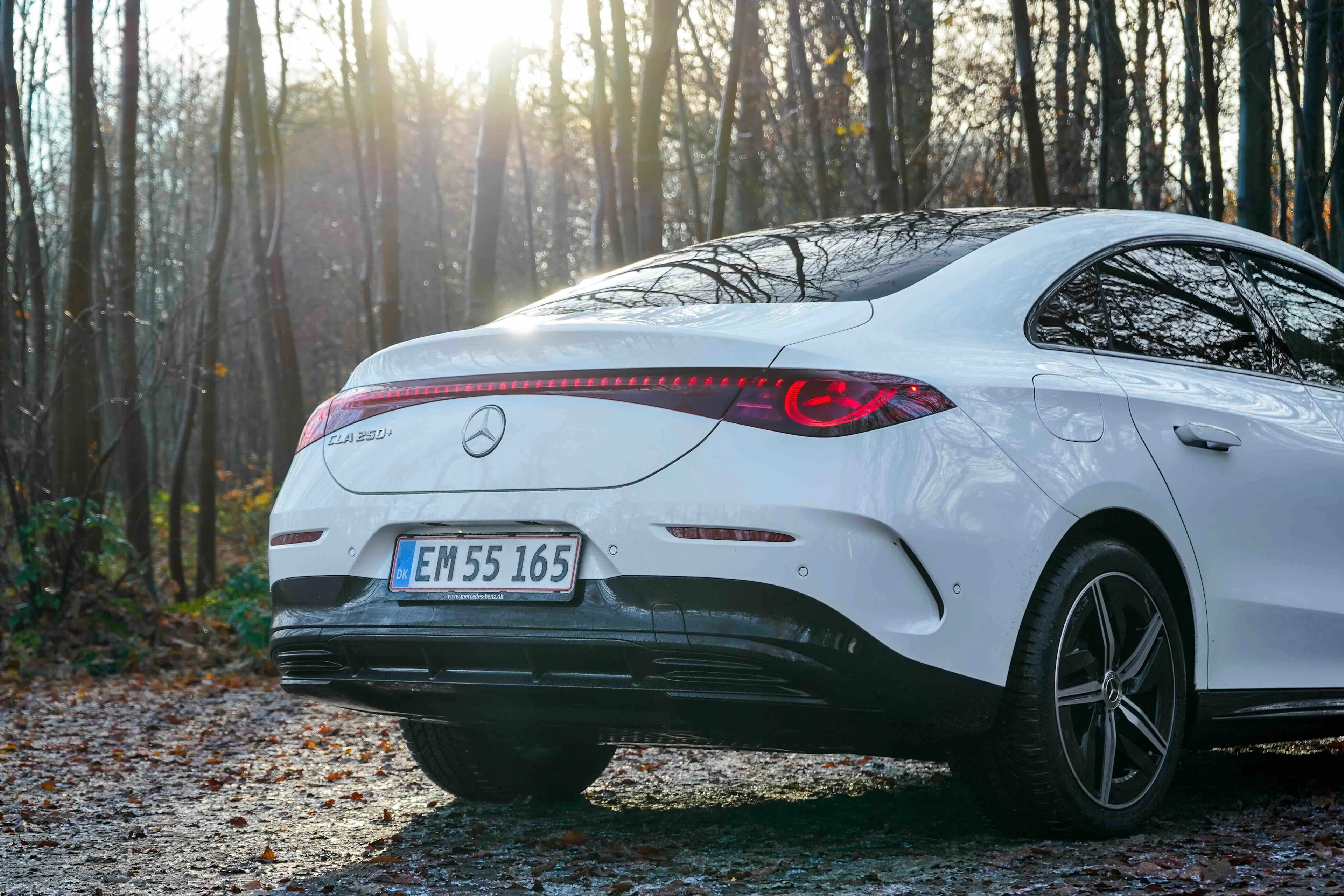 Mercedes-Benz CLA EQ-06