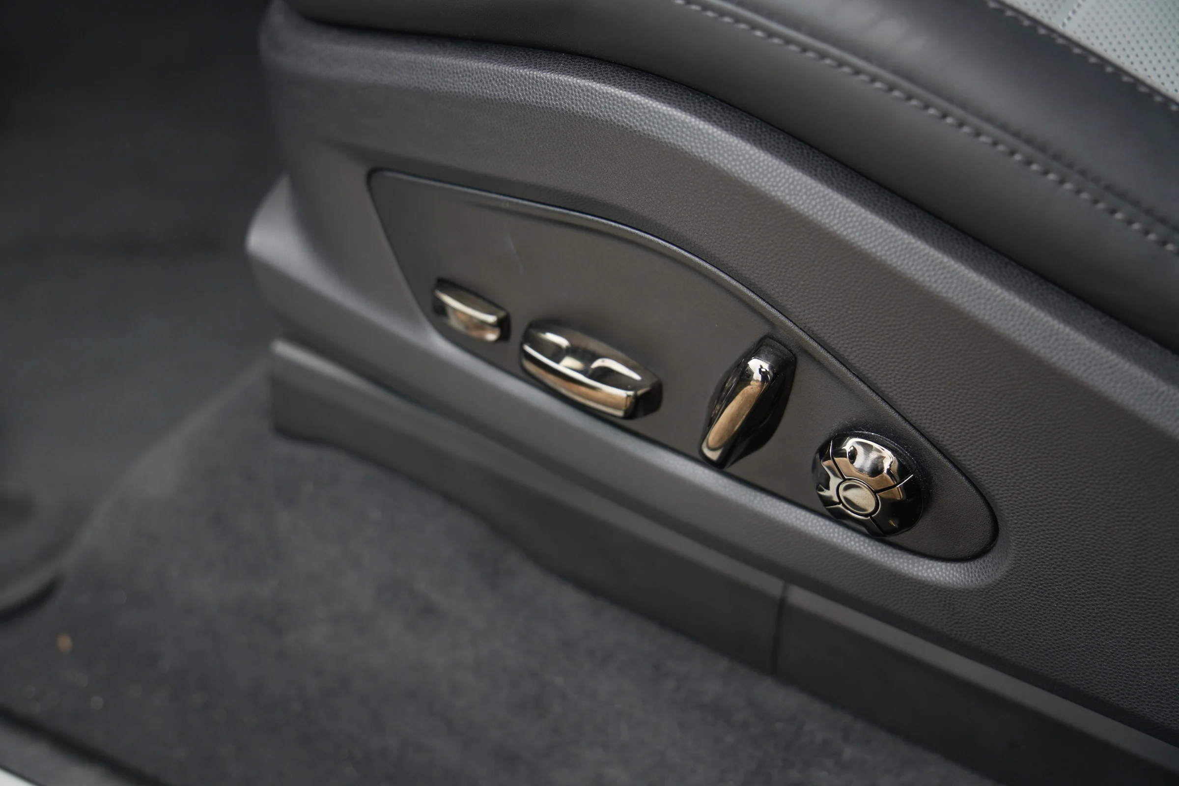 TEST Porsche Cayenne Electric 2351