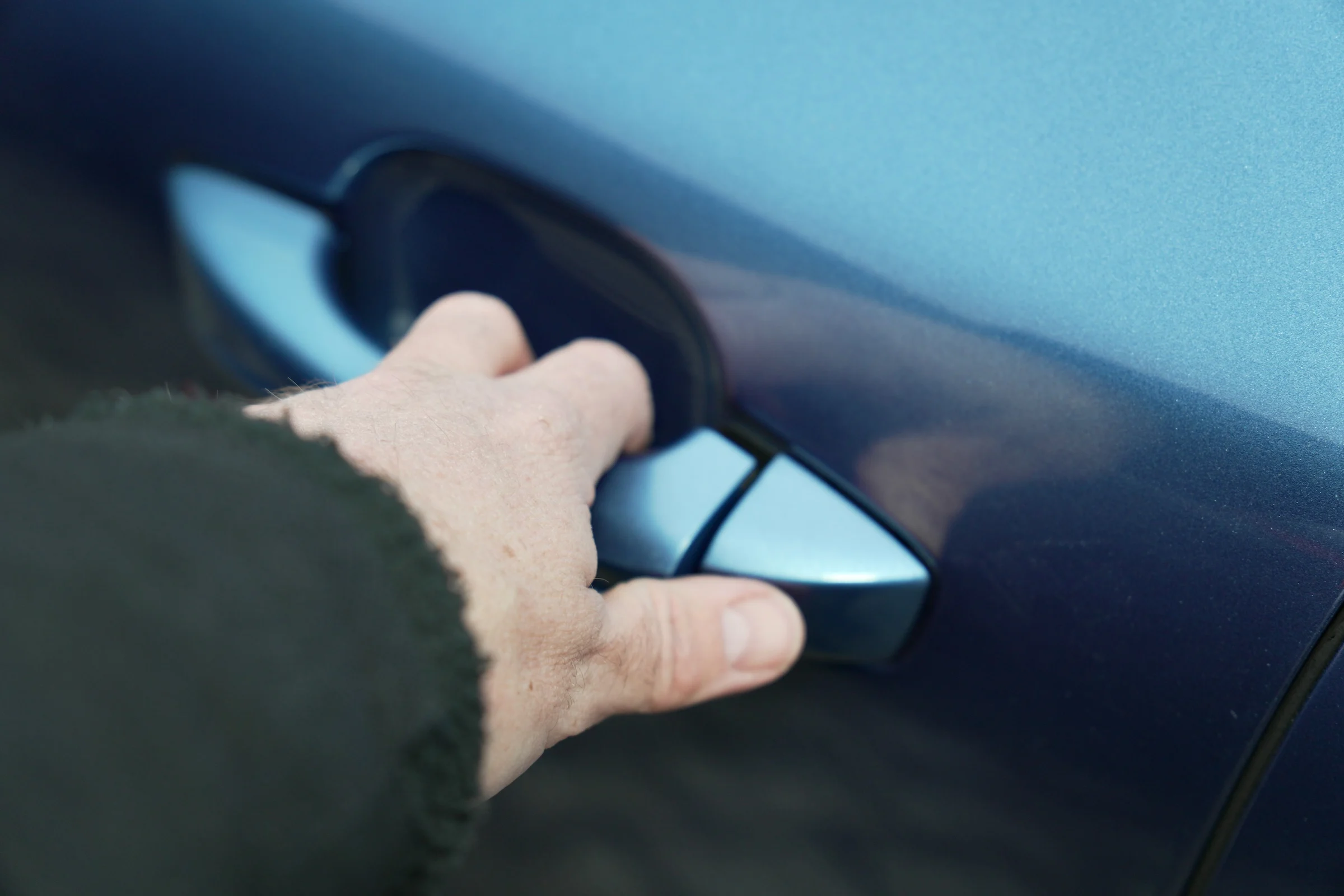 DUEL MGS6 EV vs Tesla Model Y Baghjuls MBB 541