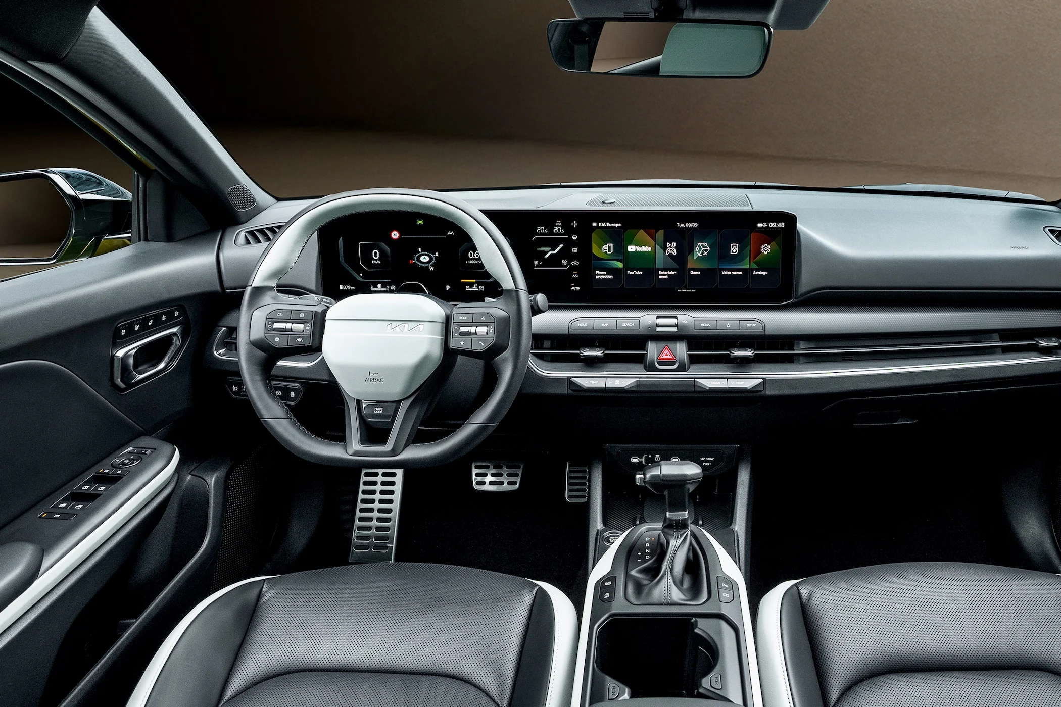 kia-K4-my26-interior-print-3600x2400-1