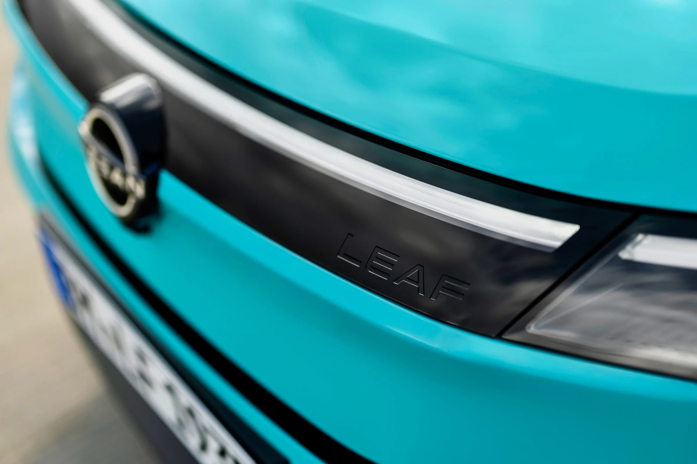 Nissan LEAF103
