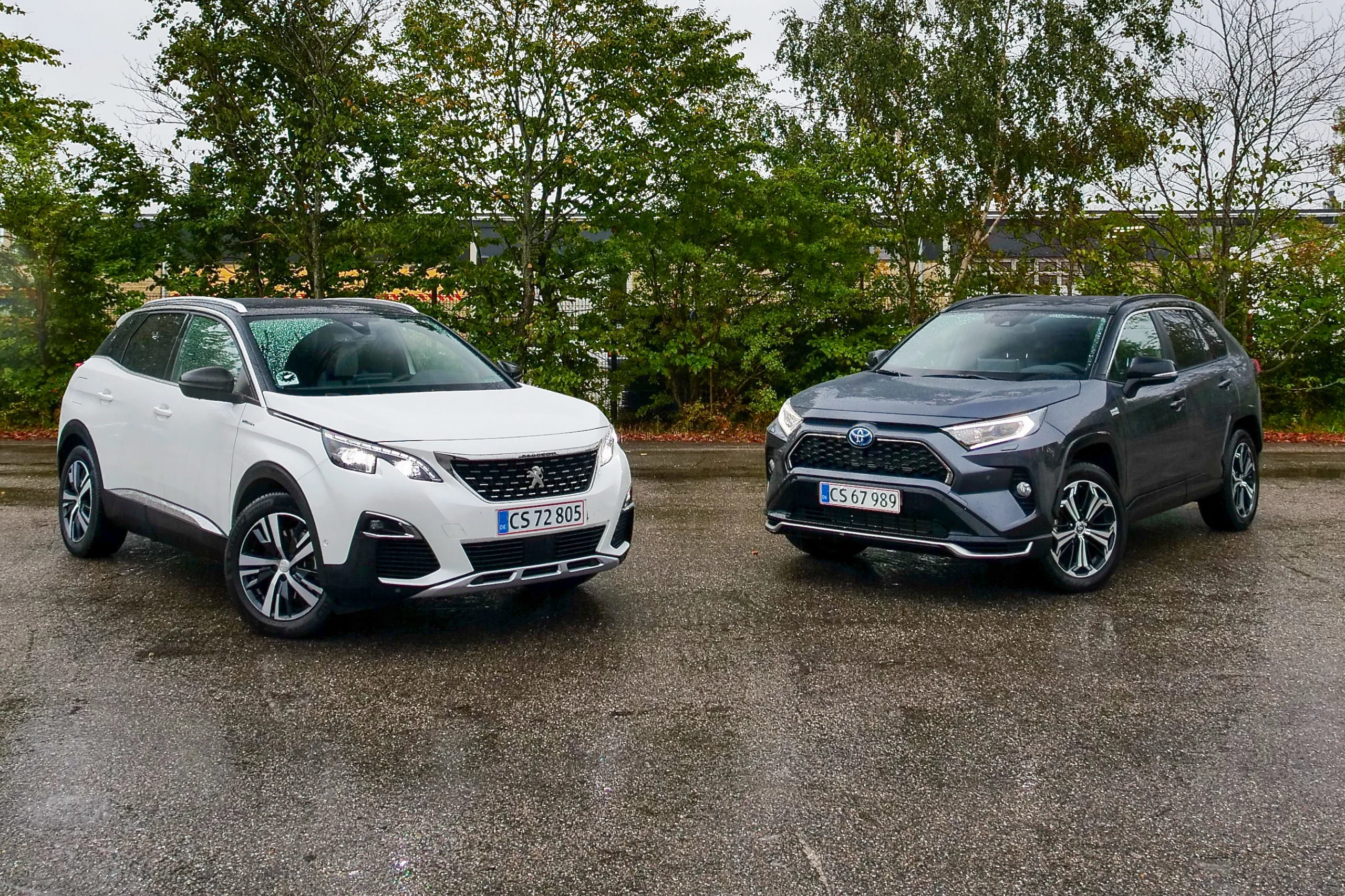 DUEL Peugeot 3008 vs Toyota RAV4 (2)