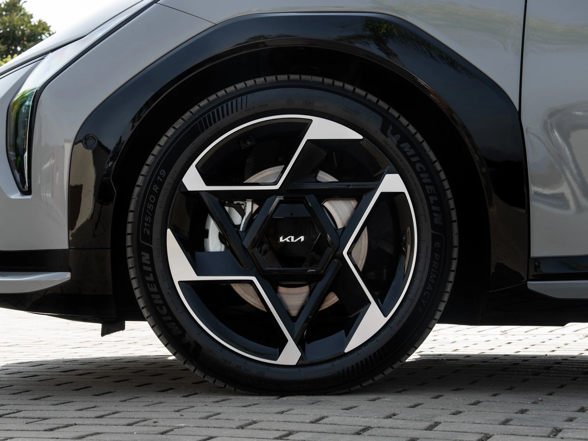 Kia EV4-14