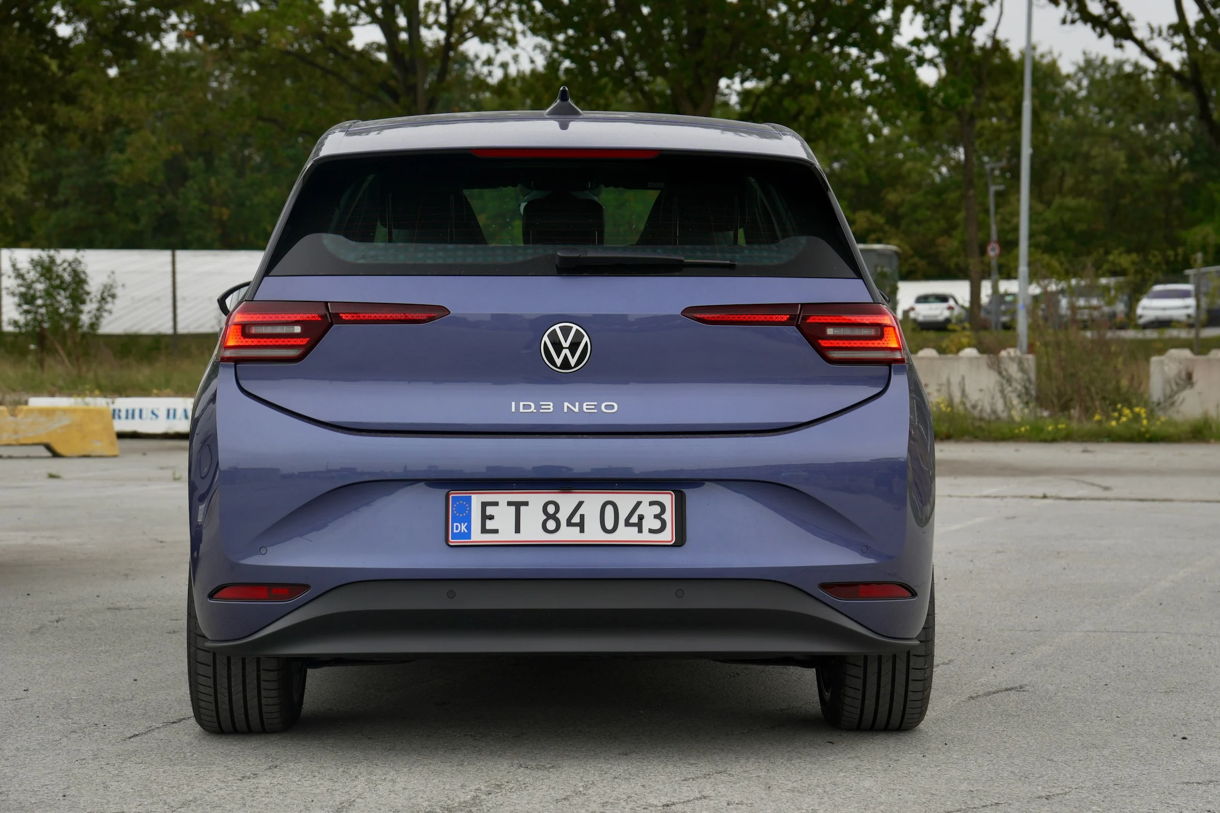 DUEL Cupra Born vs VW ID.3 Neo 3899
