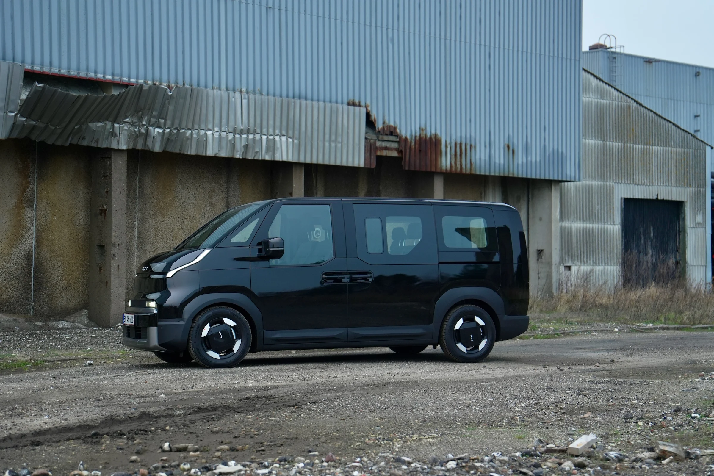 TEST Kia PV5 Passenger LR MBB 155