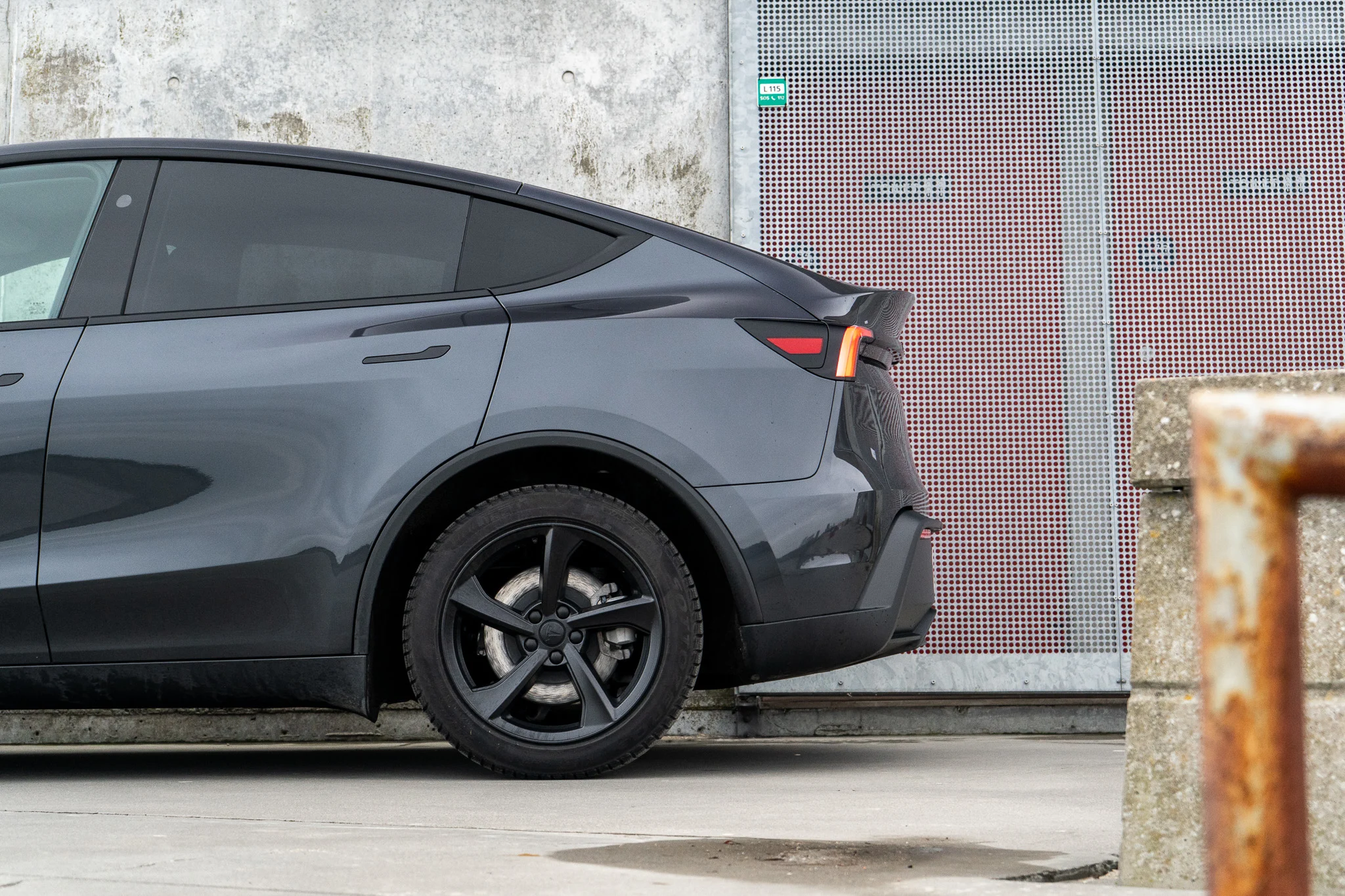 Tesla Model Y Baghjulstræk-09