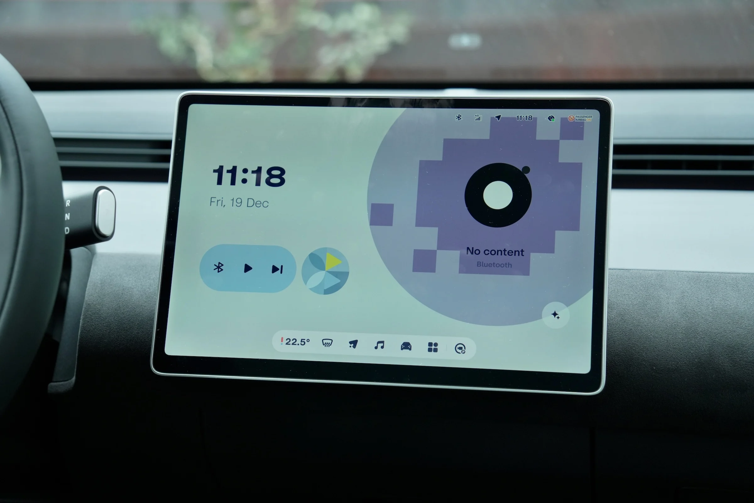 DUEL Firefly vs Renault 5 52 MBB 004