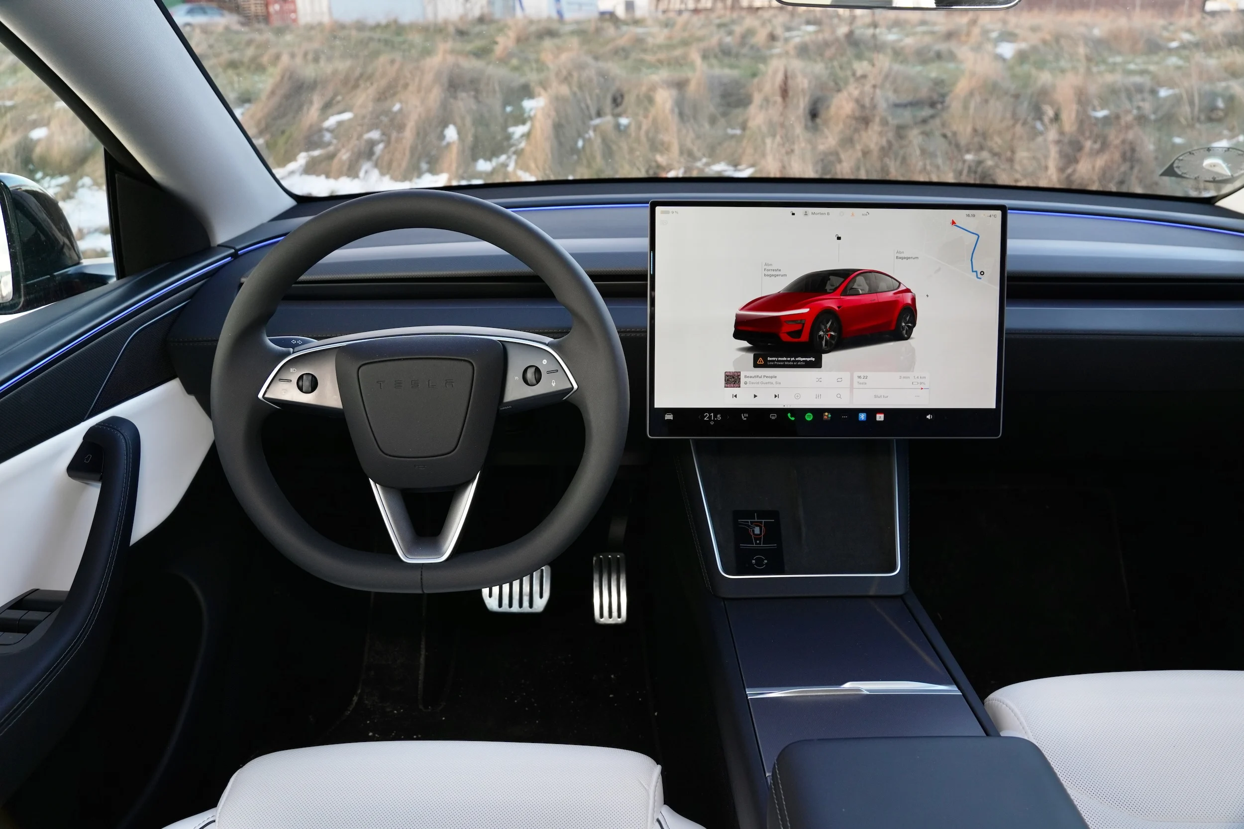 TEST Tesla Model Y Performance MBB 8067