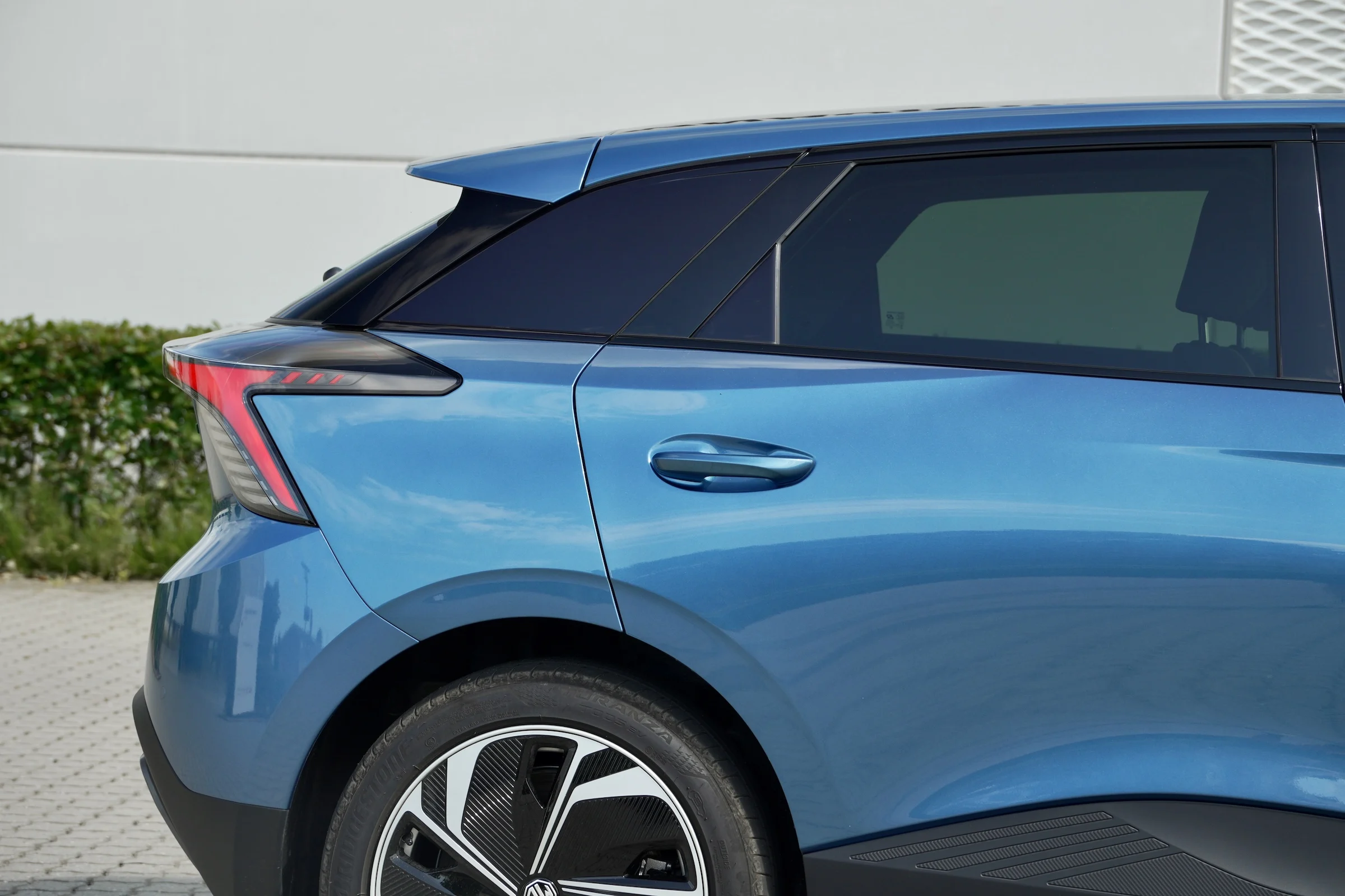 TEST MG4 EV Extended Range Luxury 2055