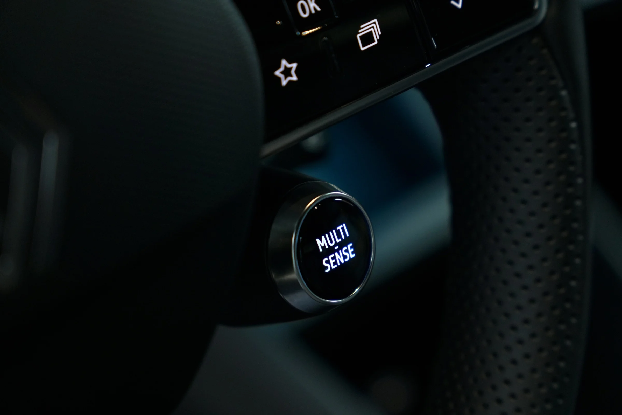 DUEL Firefly vs Renault 5 52 MBB 952