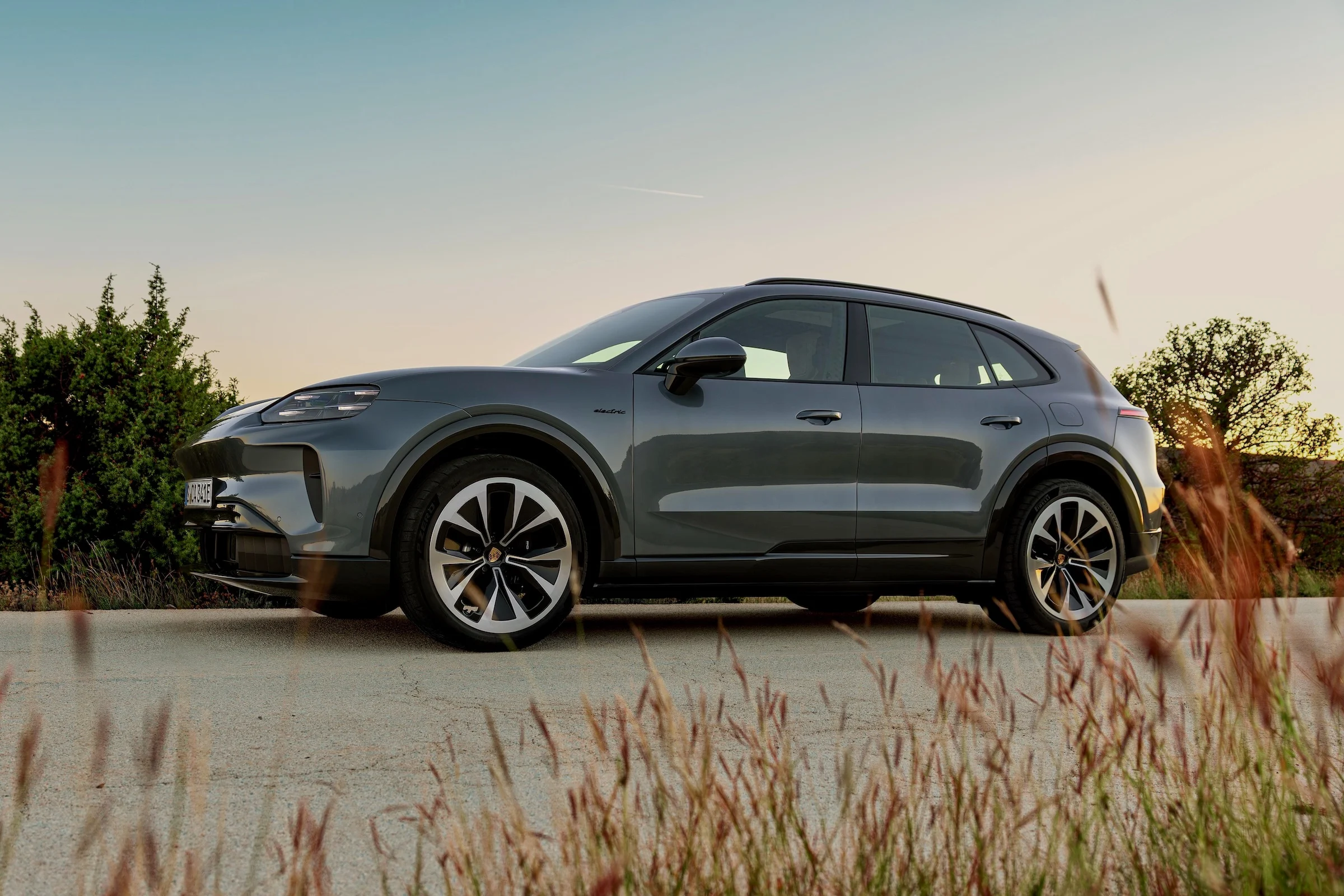 Porsche Cayenne Electric 514 6000x4002