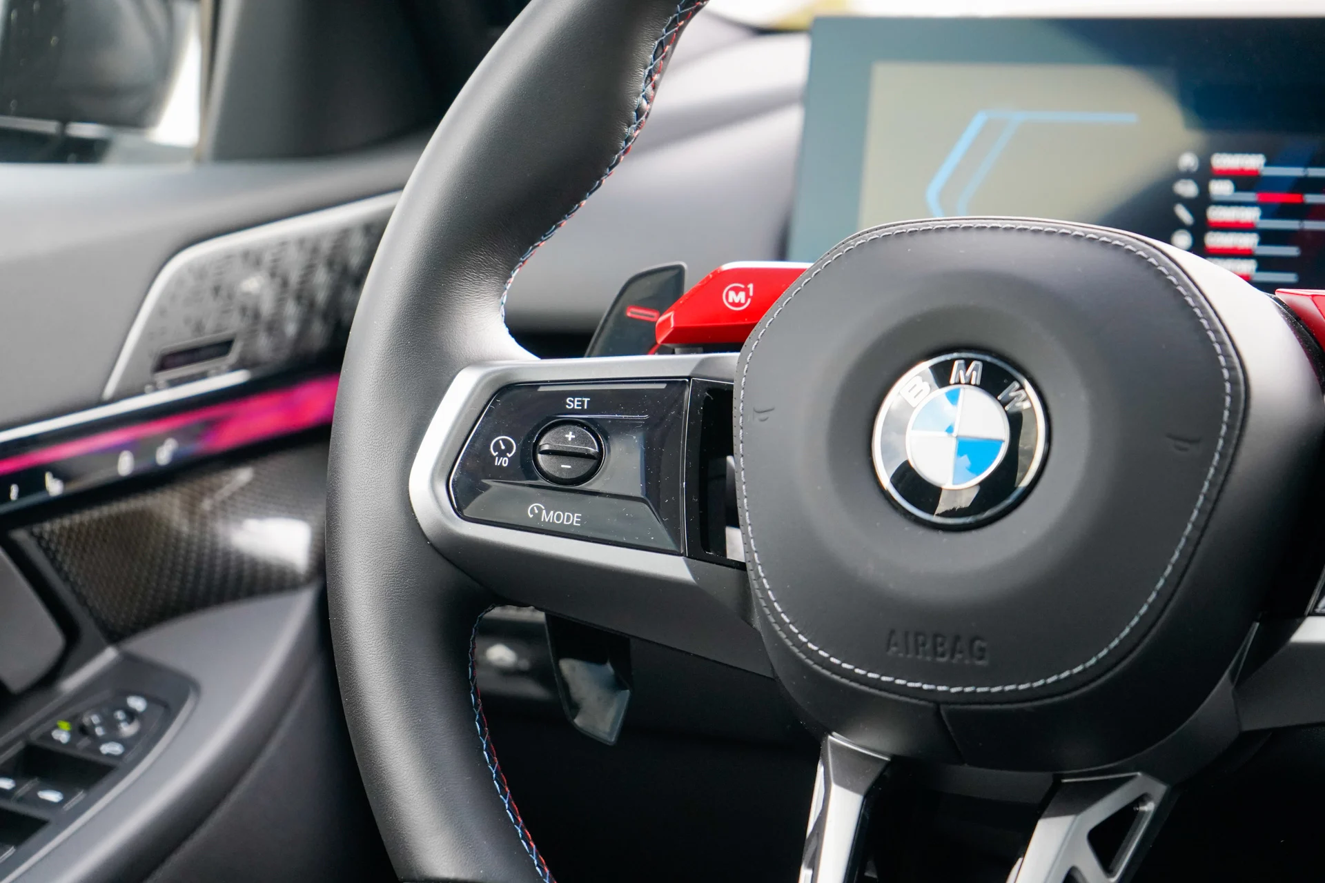 BMW M5 Touring-24
