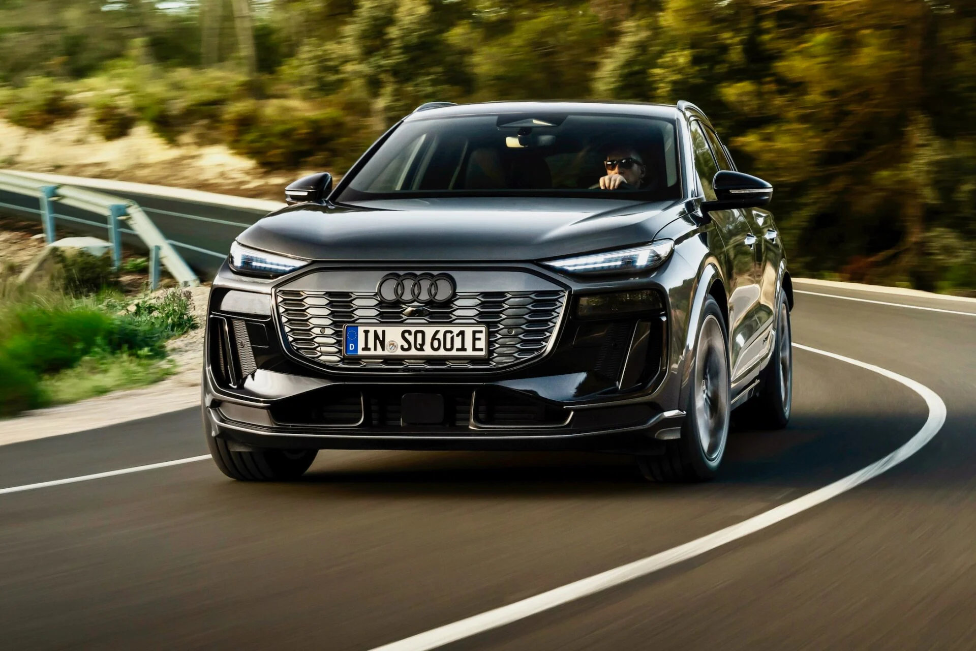 Audi SQ6 e-tron
