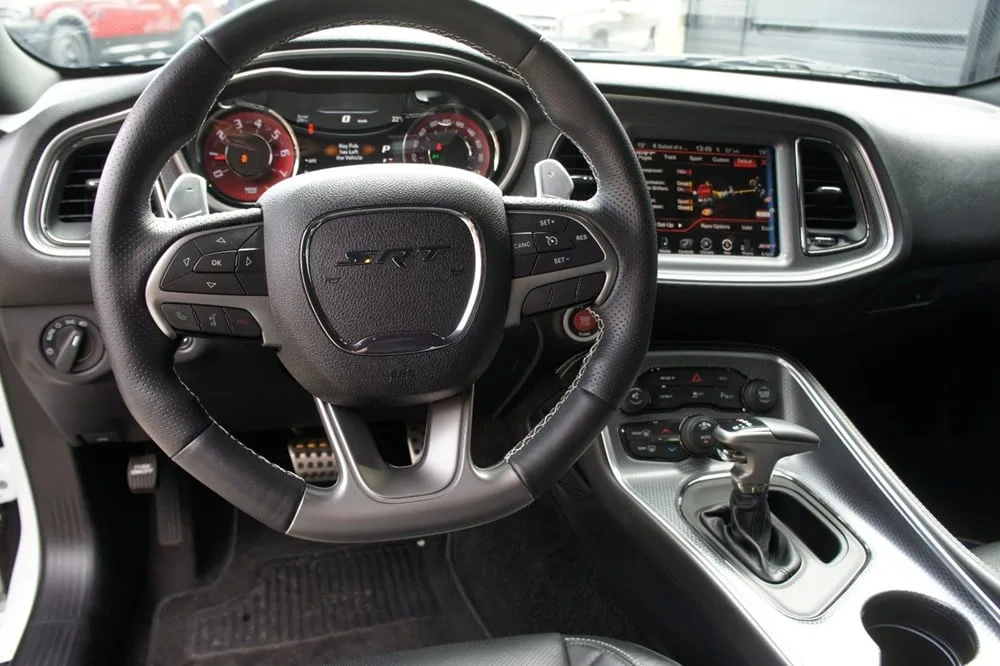 Dodge-Hellcat-Interior
