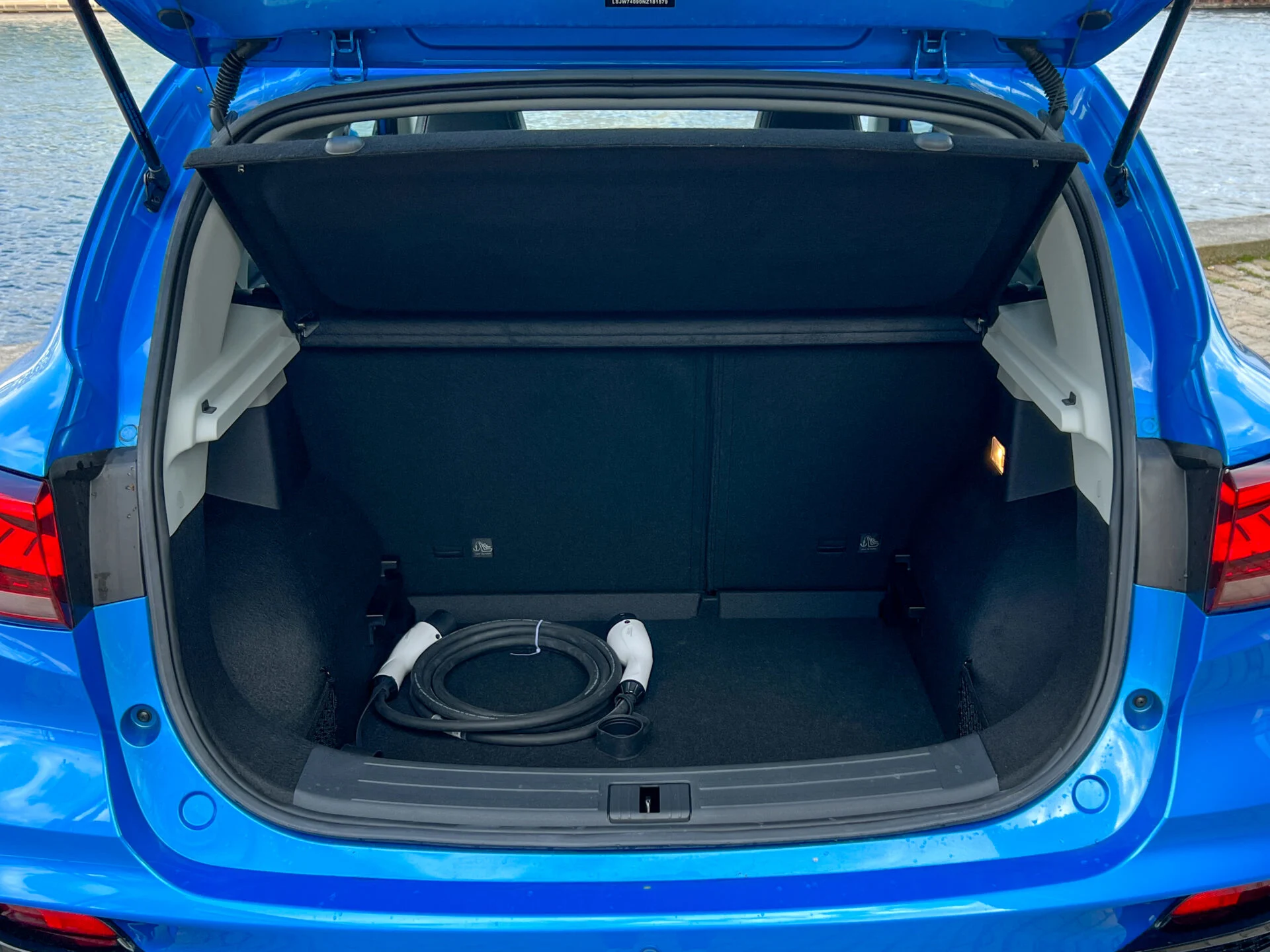 MG ZS EV vs MG4_Interior-14