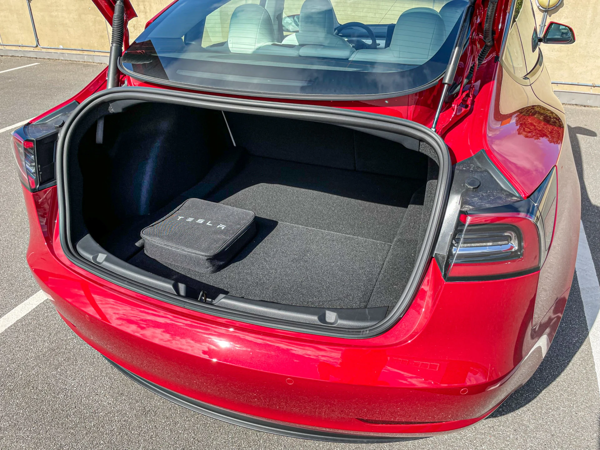 Tesla Model 3 (11)
