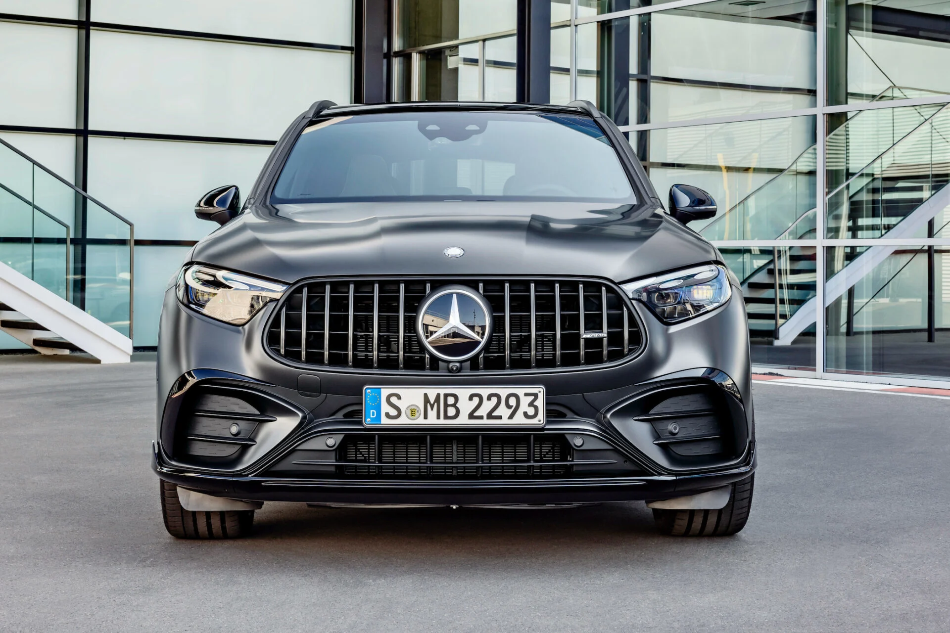 Mercedes-AMG GLC 63 S E PERFORMANCE SUVMercedes-AMG GLC 63 S E PERFORMANCE SUV