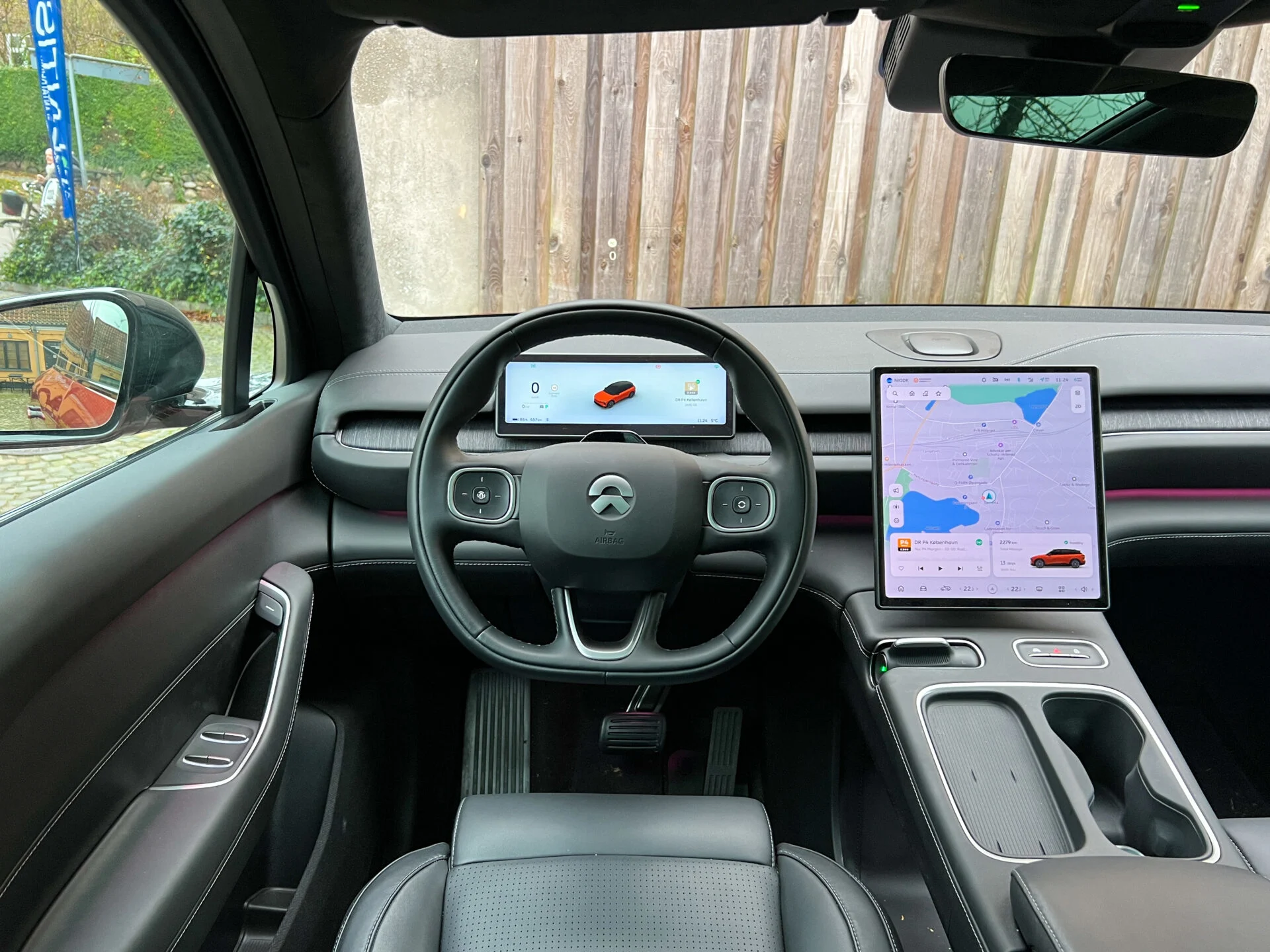 Nio EL6 vs XPeng G9 – Interiør-13