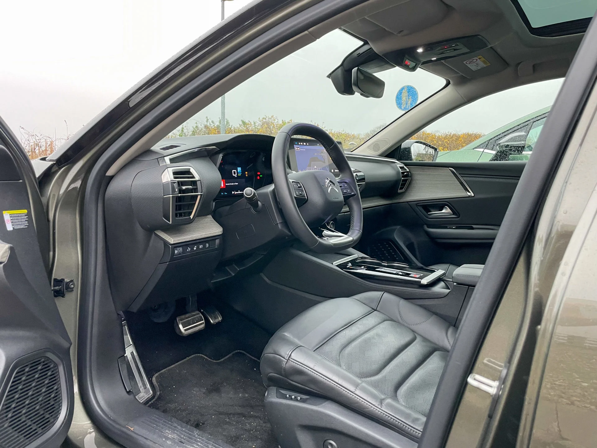 Kia Sportage vs. Citroen C5 X-39