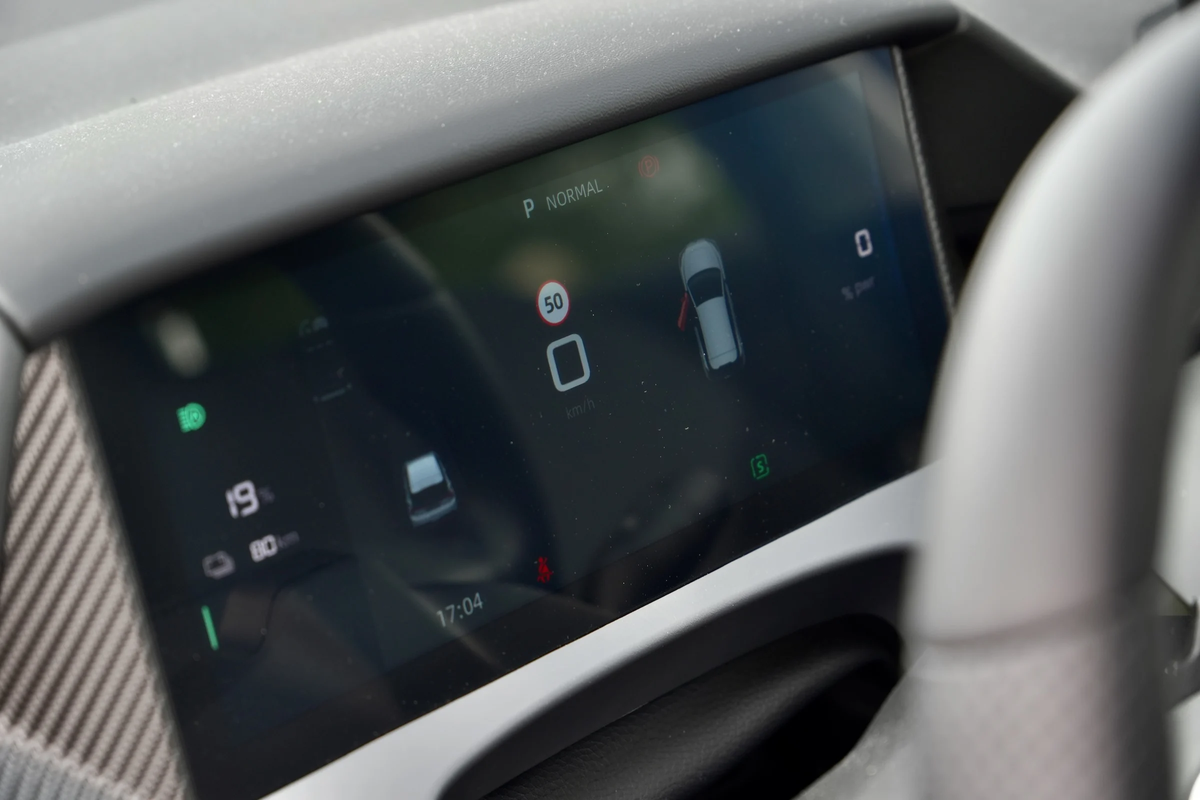TEST MG4 EV Extended Range Luxury 2175