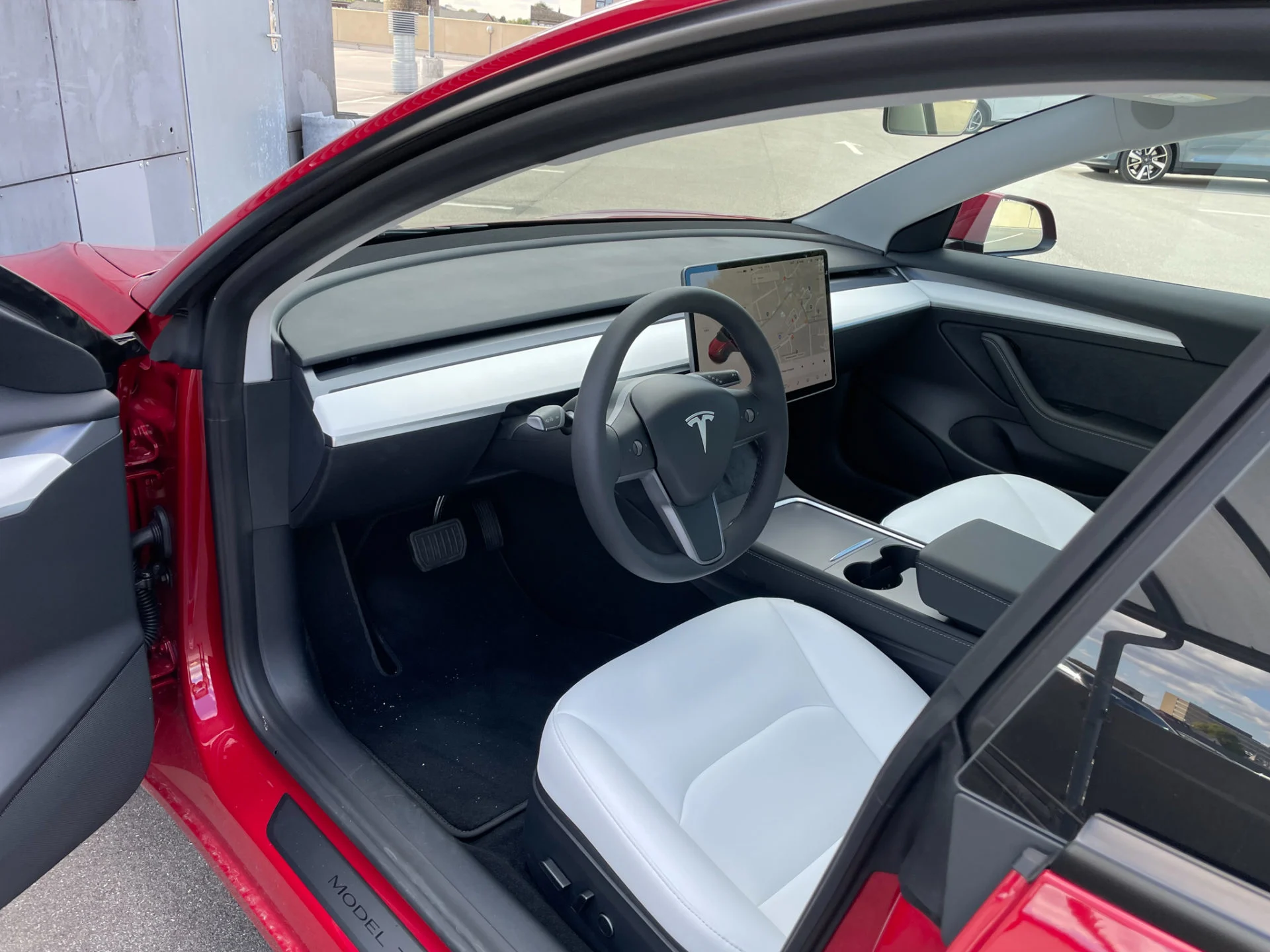 Tesla Model 3 (6)