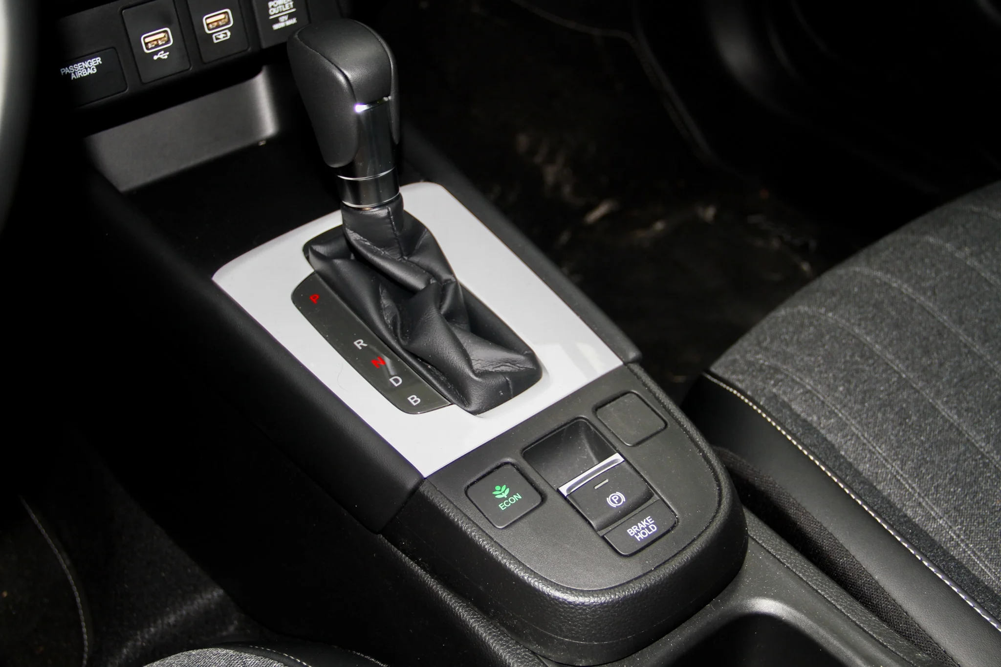 Honda Jazz Hybrid – Interiør (3)