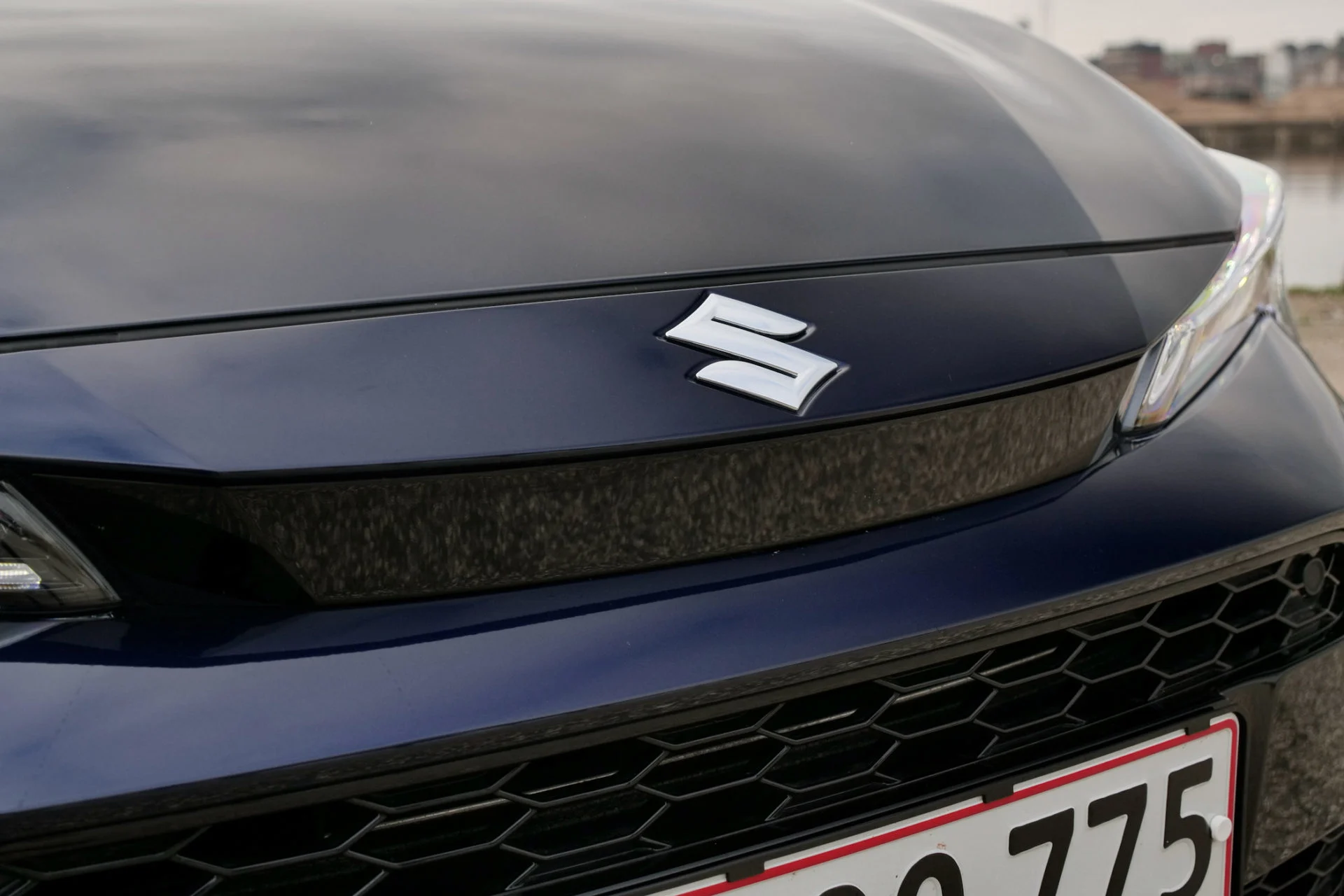 Bilbasen DUEL Kia Ceed SW PHEV vs Suzuki Swace Hybrid9969