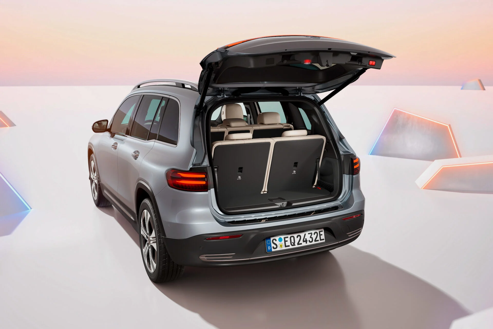 Der neue Mercedes-Benz EQA und EQBThe new Mercedes-Benz EQA and EQB