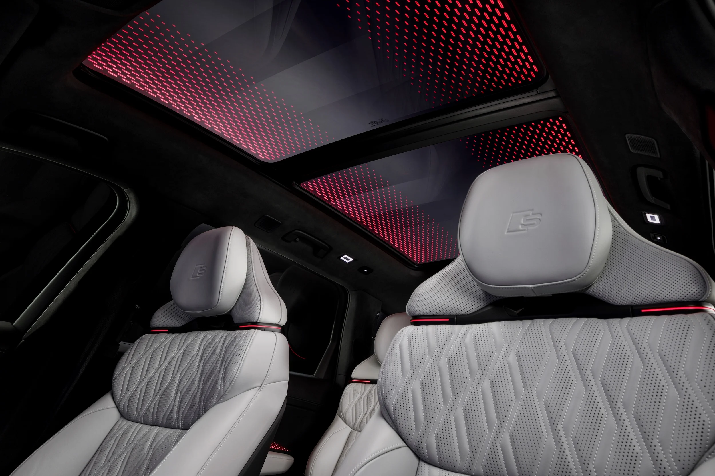 Audi Q9 2775 large
