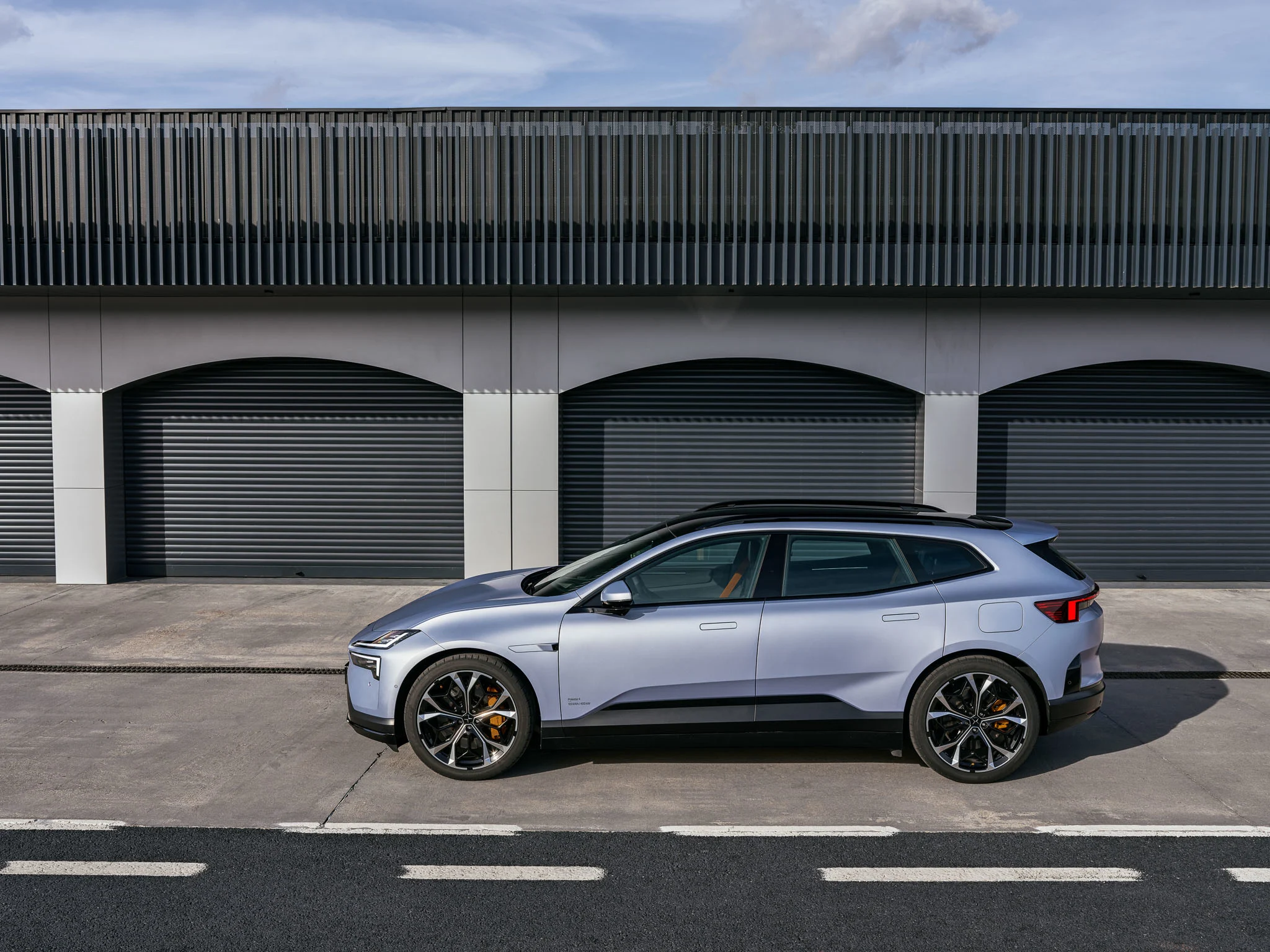 Polestar 4 SUV-2