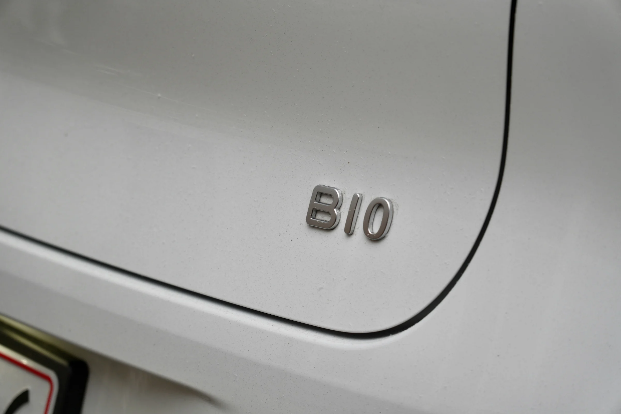 DUEL Leapmotor B10 vs Renault Scenic E-Tech MBB 191