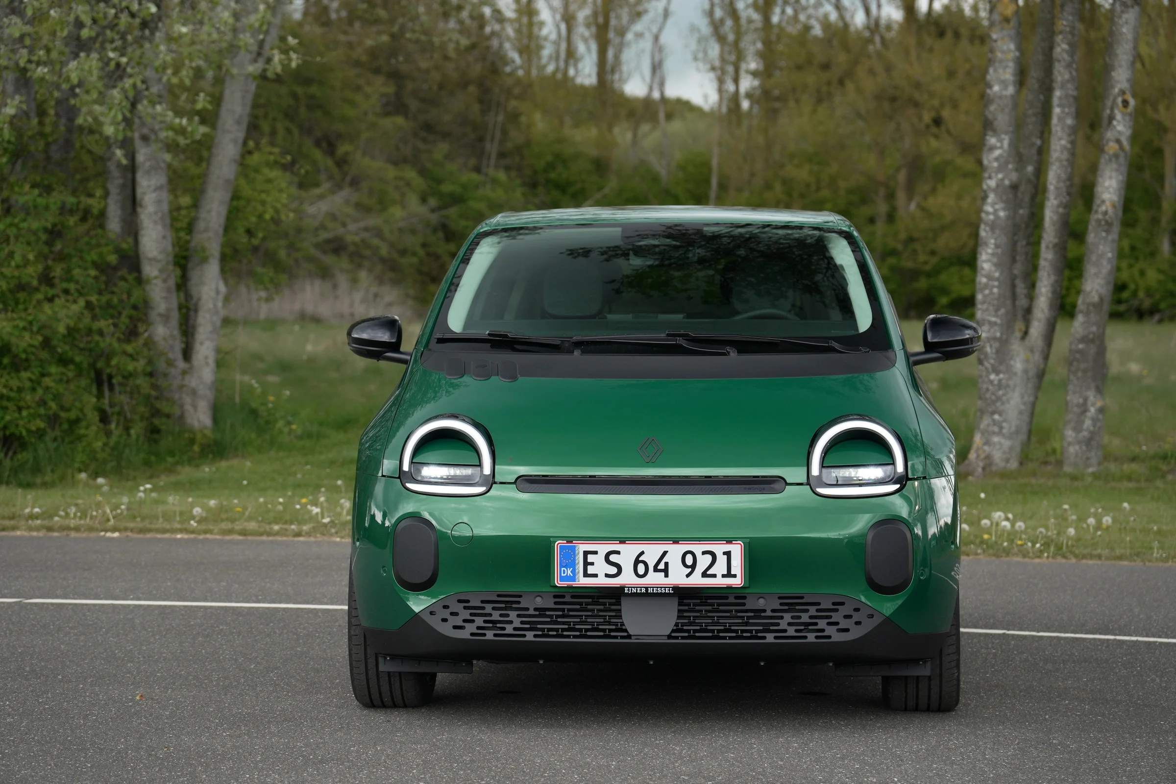 DUEL BYD Dolphin Surf vs Renault Twingo E-Tech MBB 0485