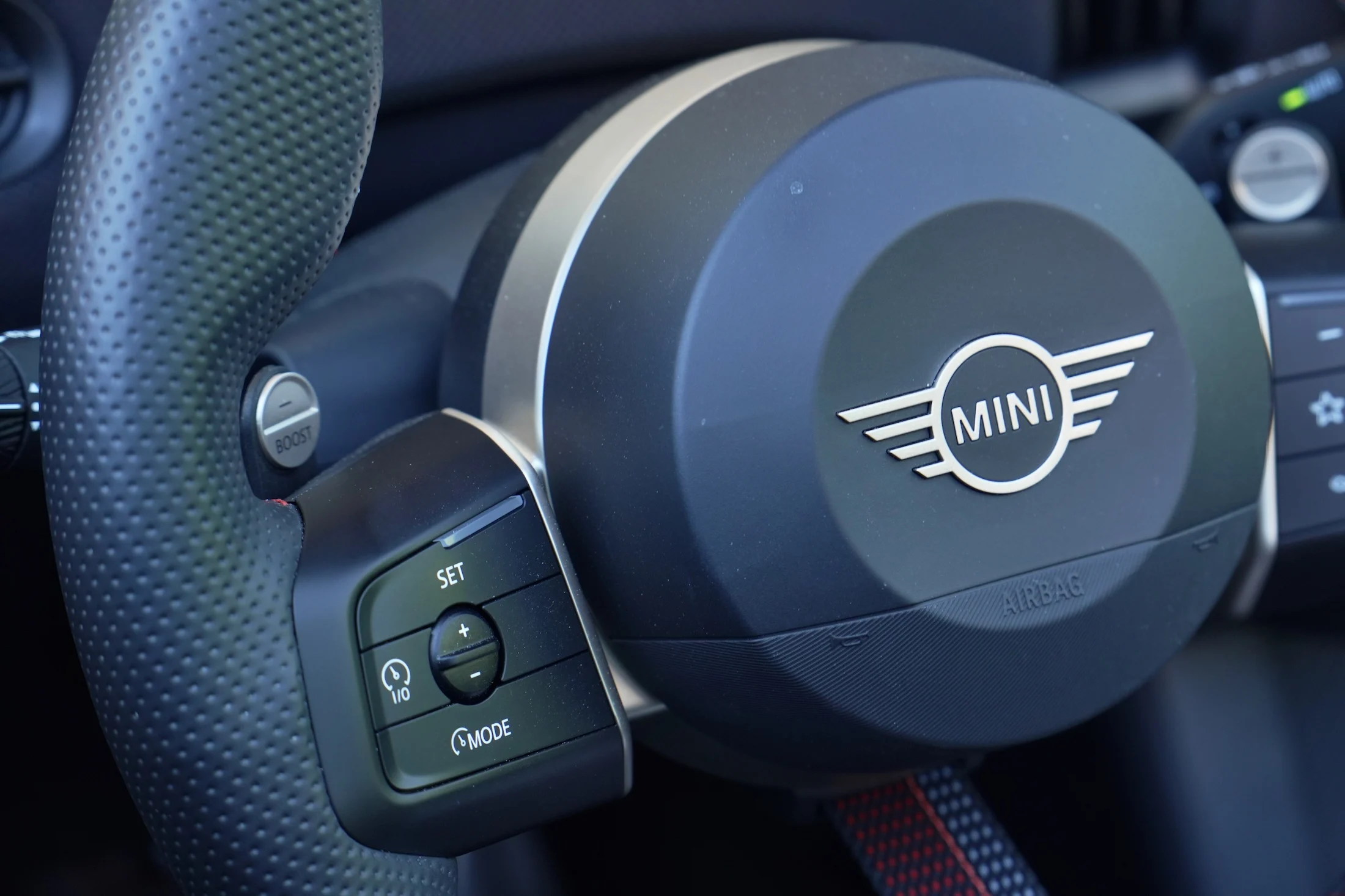 TEST Mini Cooper Cabriolet JCW MBB 104